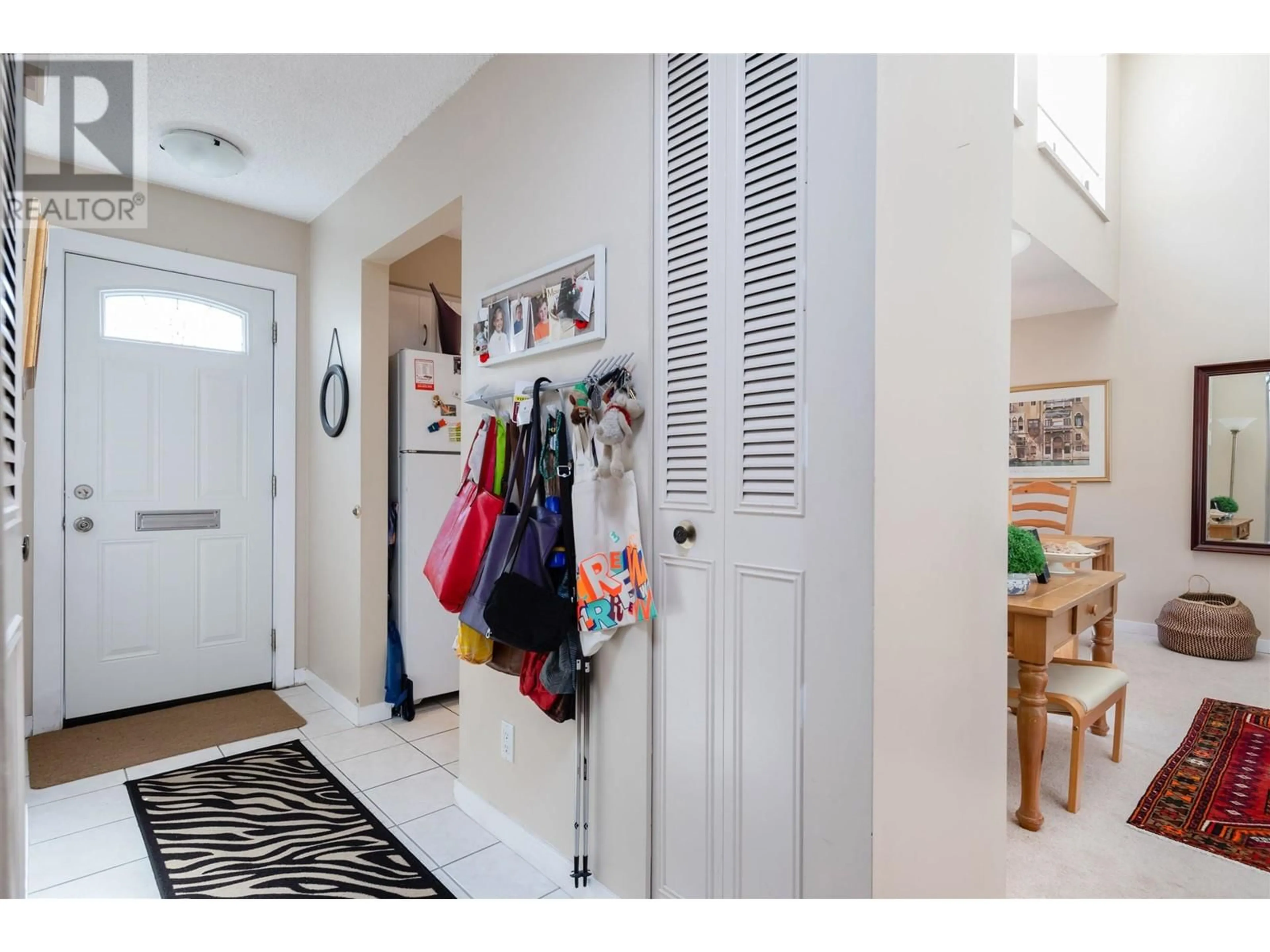 Indoor entryway for 218 - 11791 KING ROAD, Richmond British Columbia V7A3B5