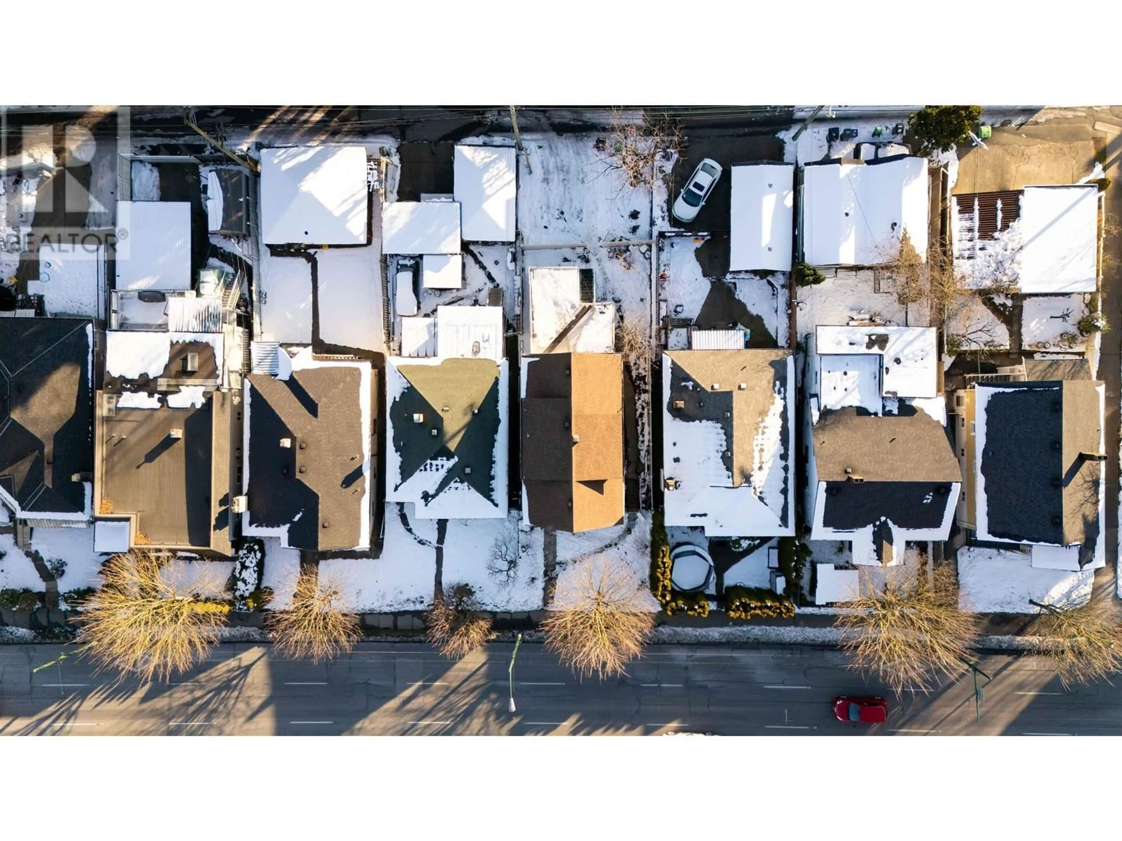 A pic from outside/outdoor area/front of a property/back of a property/a pic from drone, street for 1722 41ST AVENUE, Vancouver British Columbia V5P1K6