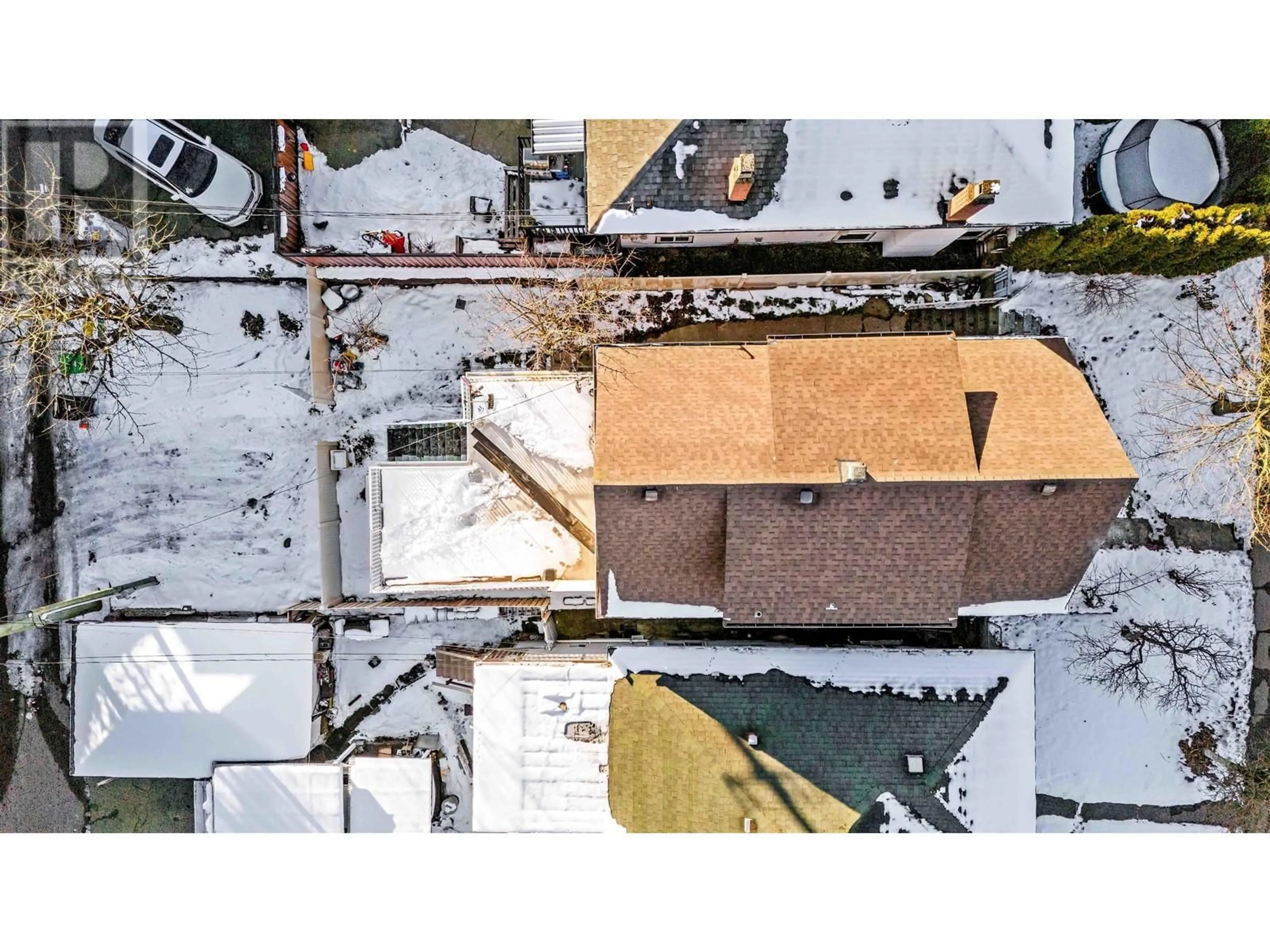 A pic from outside/outdoor area/front of a property/back of a property/a pic from drone, building for 1722 41ST AVENUE, Vancouver British Columbia V5P1K6