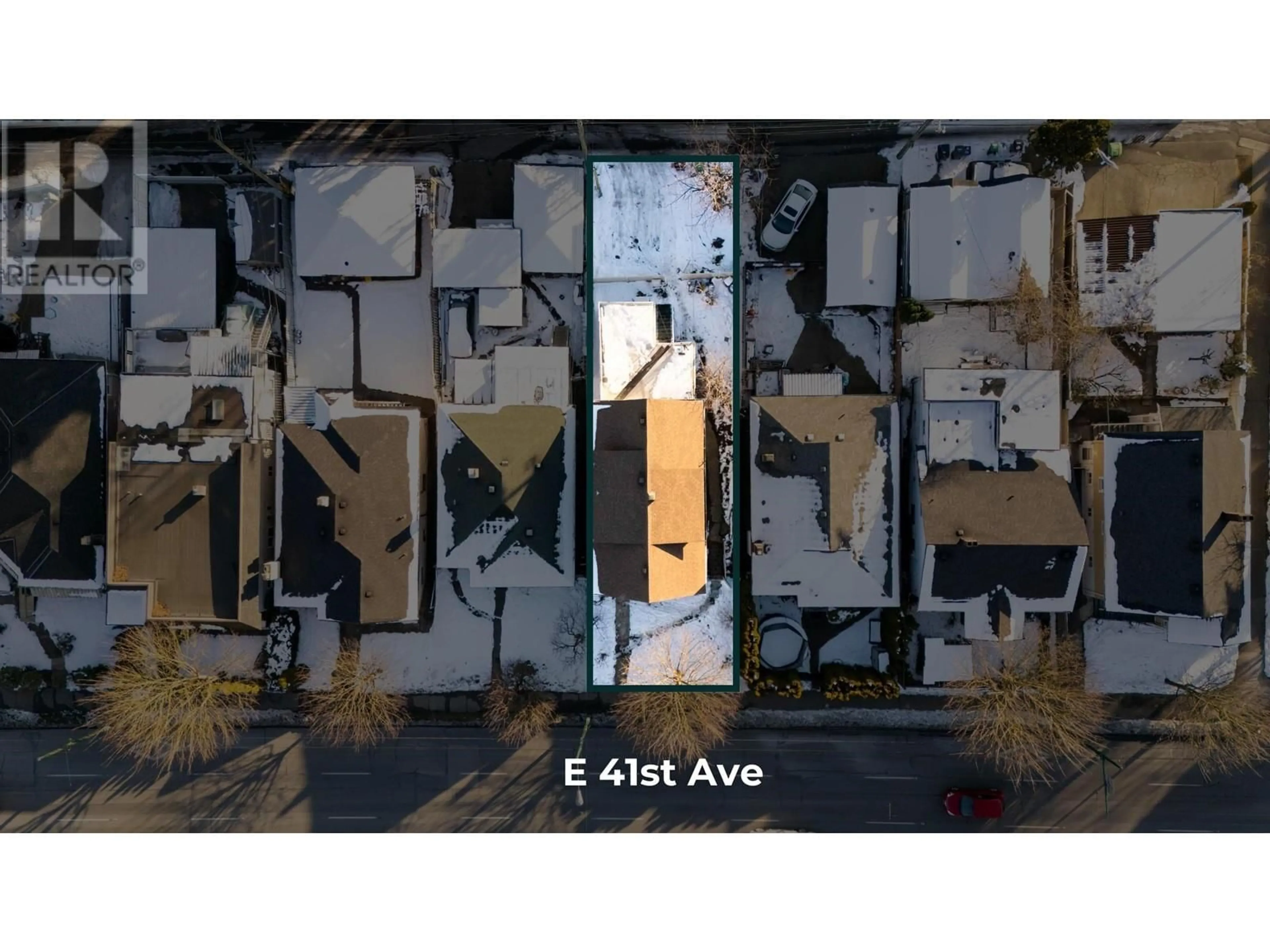 A pic from outside/outdoor area/front of a property/back of a property/a pic from drone, street for 1722 E 41ST AVENUE, Vancouver British Columbia V5P1K6