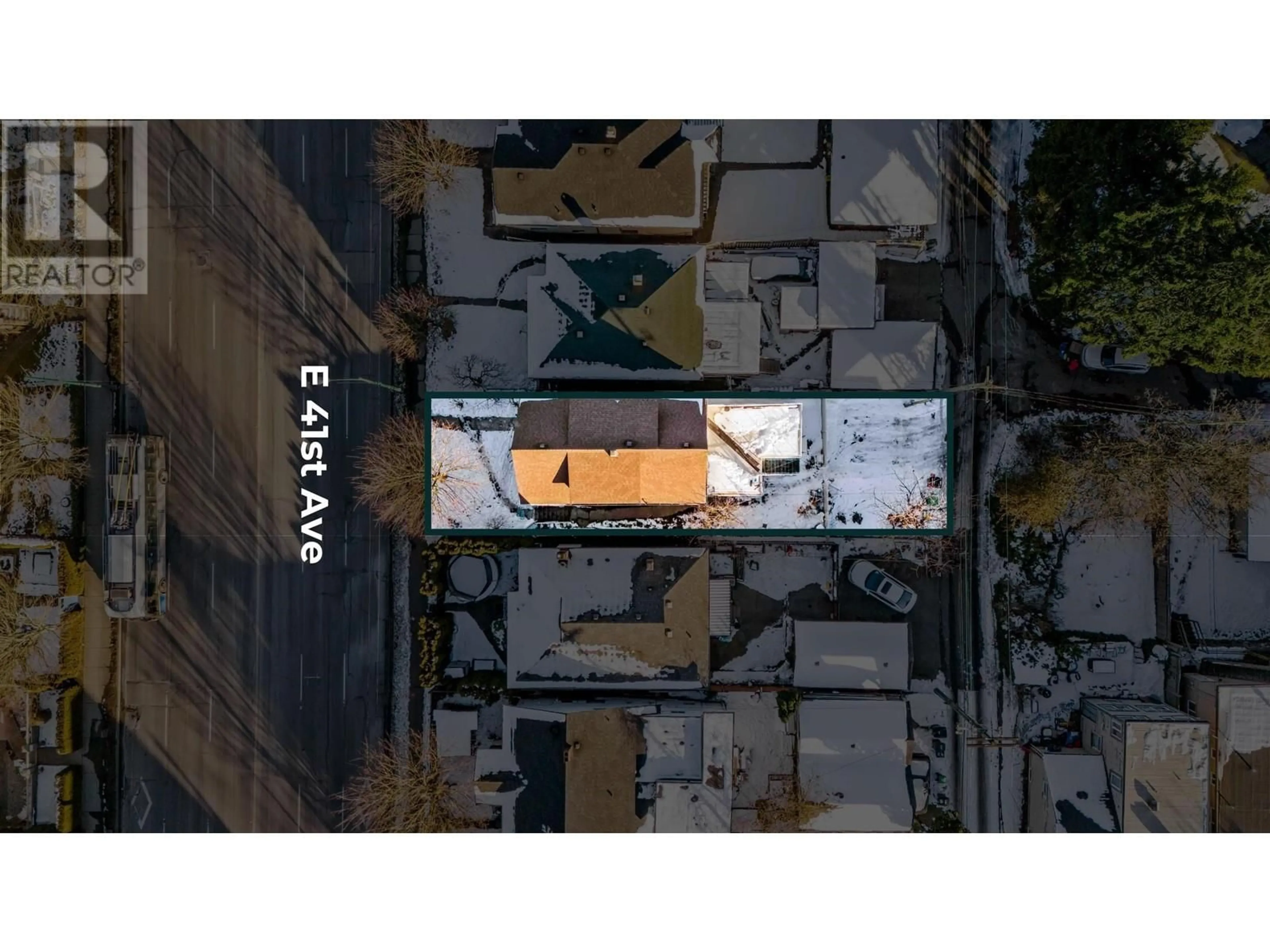 A pic from outside/outdoor area/front of a property/back of a property/a pic from drone, street for 1722 E 41ST AVENUE, Vancouver British Columbia V5P1K6
