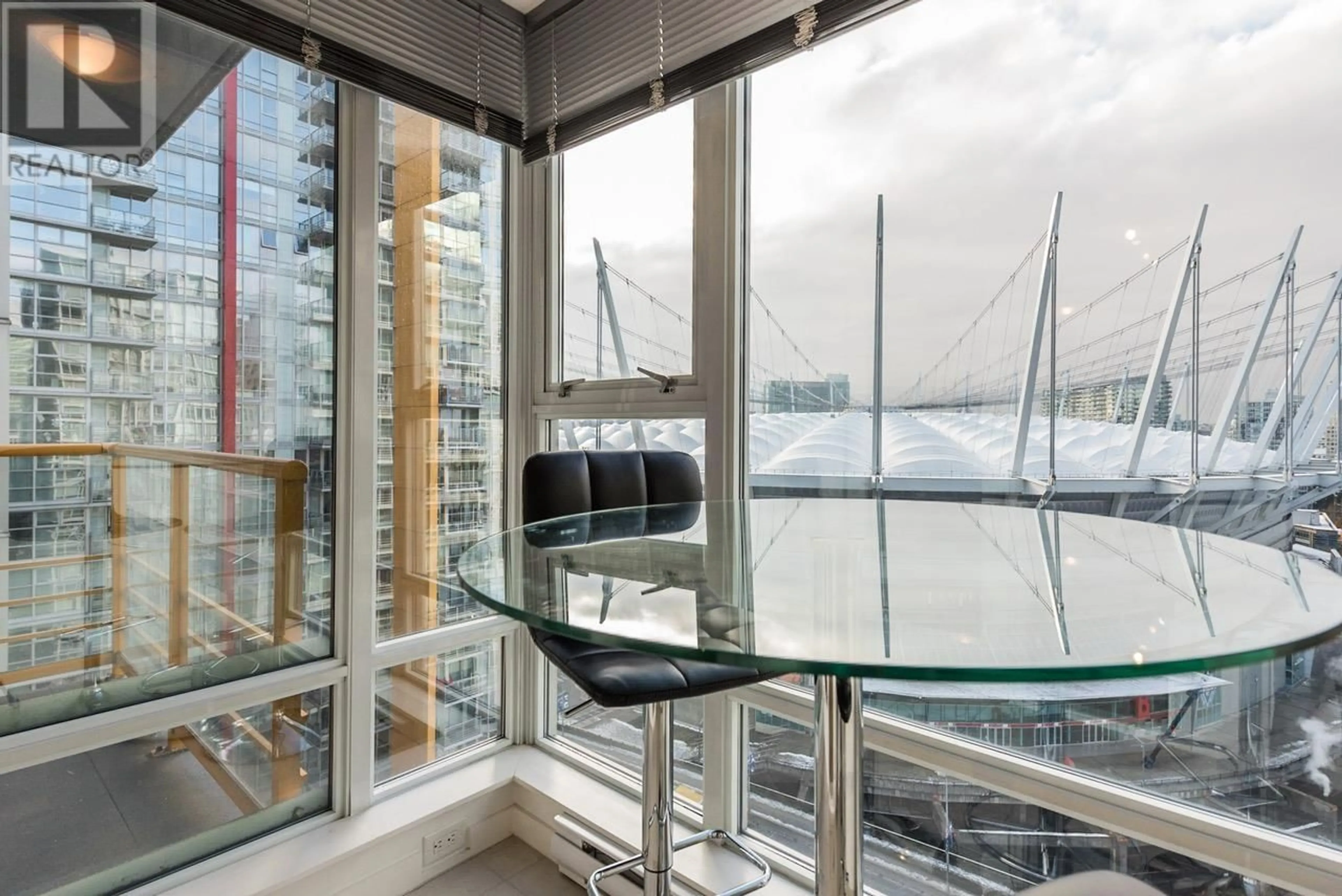 Balcony in the apartment, water/lake/river/ocean view for 1801 668 CITADEL PARADE, Vancouver British Columbia V6B1W6