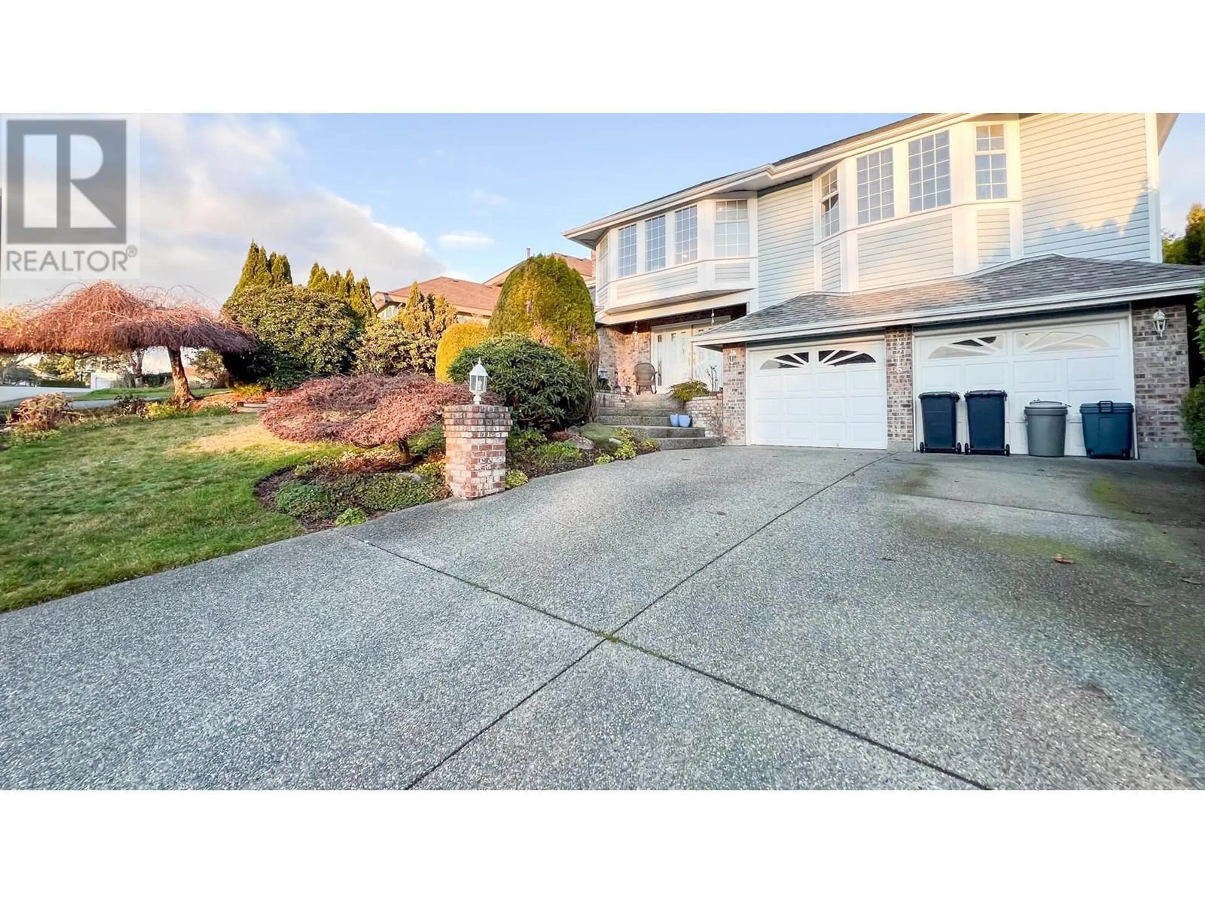 A pic from outside/outdoor area/front of a property/back of a property/a pic from drone, street for 2215 SORRENTO DRIVE, Coquitlam British Columbia V3K6H6