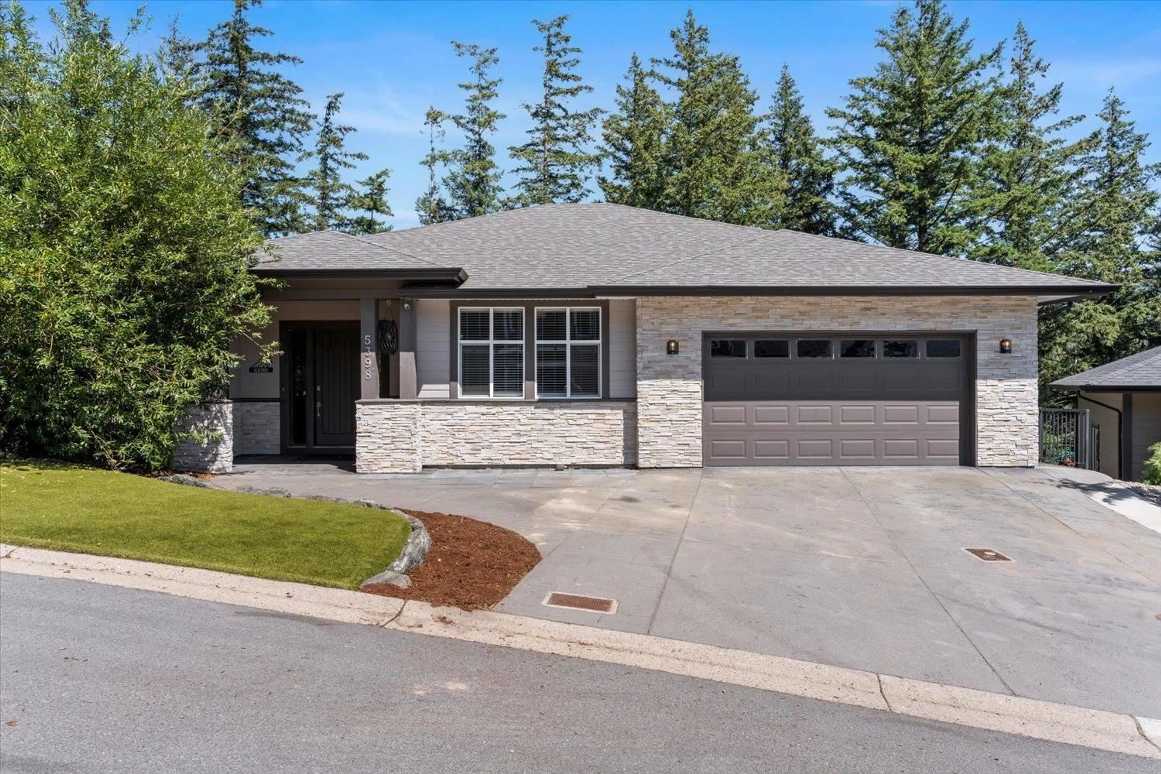 Home with brick exterior material, street for 5398 ABBEY CRESCENT|Promontory, Sardis British Columbia V2R0J6