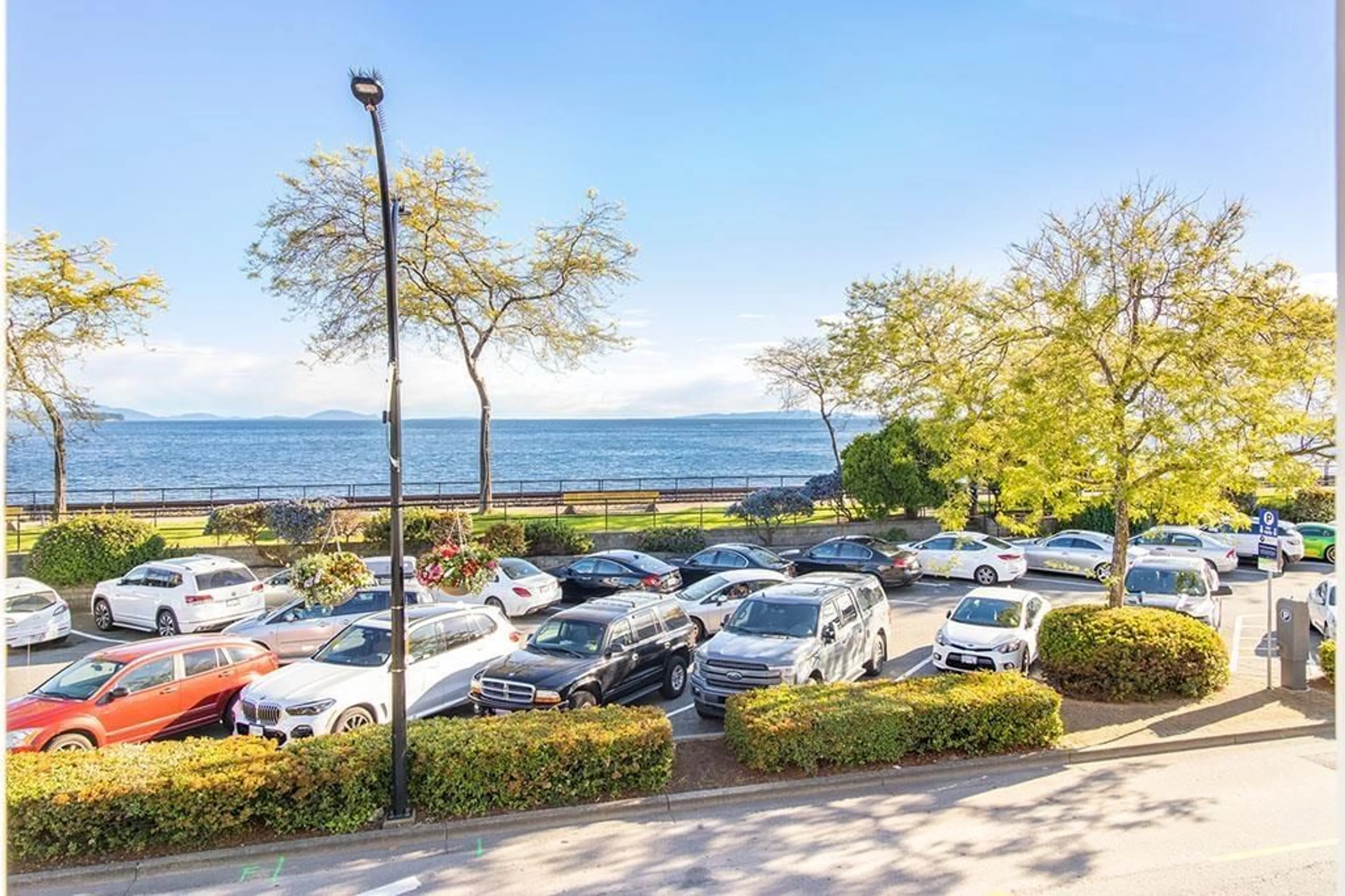 Parking for 111 14881 MARINE DRIVE, White Rock British Columbia V4B1C2