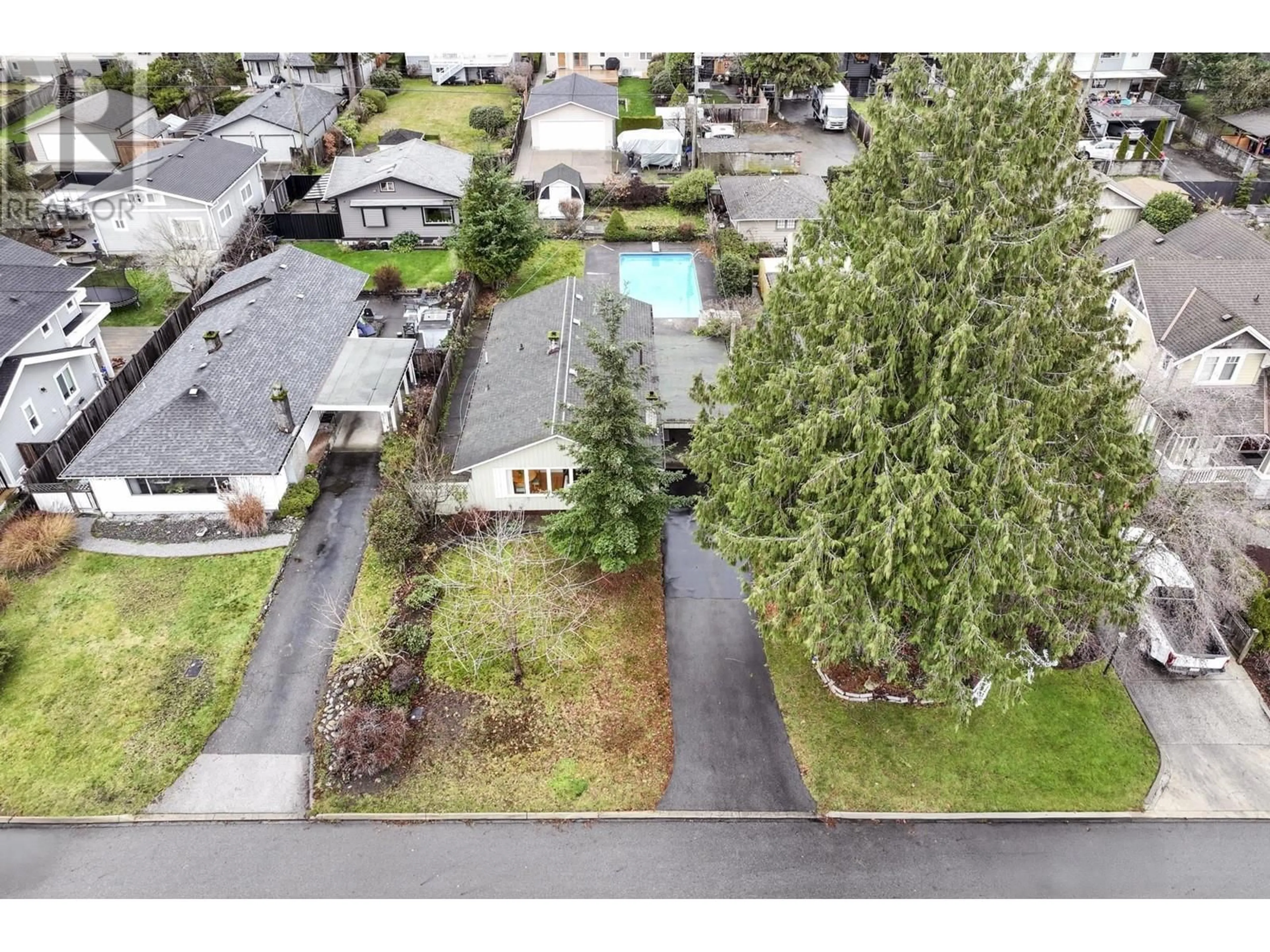 A pic from outside/outdoor area/front of a property/back of a property/a pic from drone, street for 840 E 11TH STREET, North Vancouver British Columbia V7L2J1