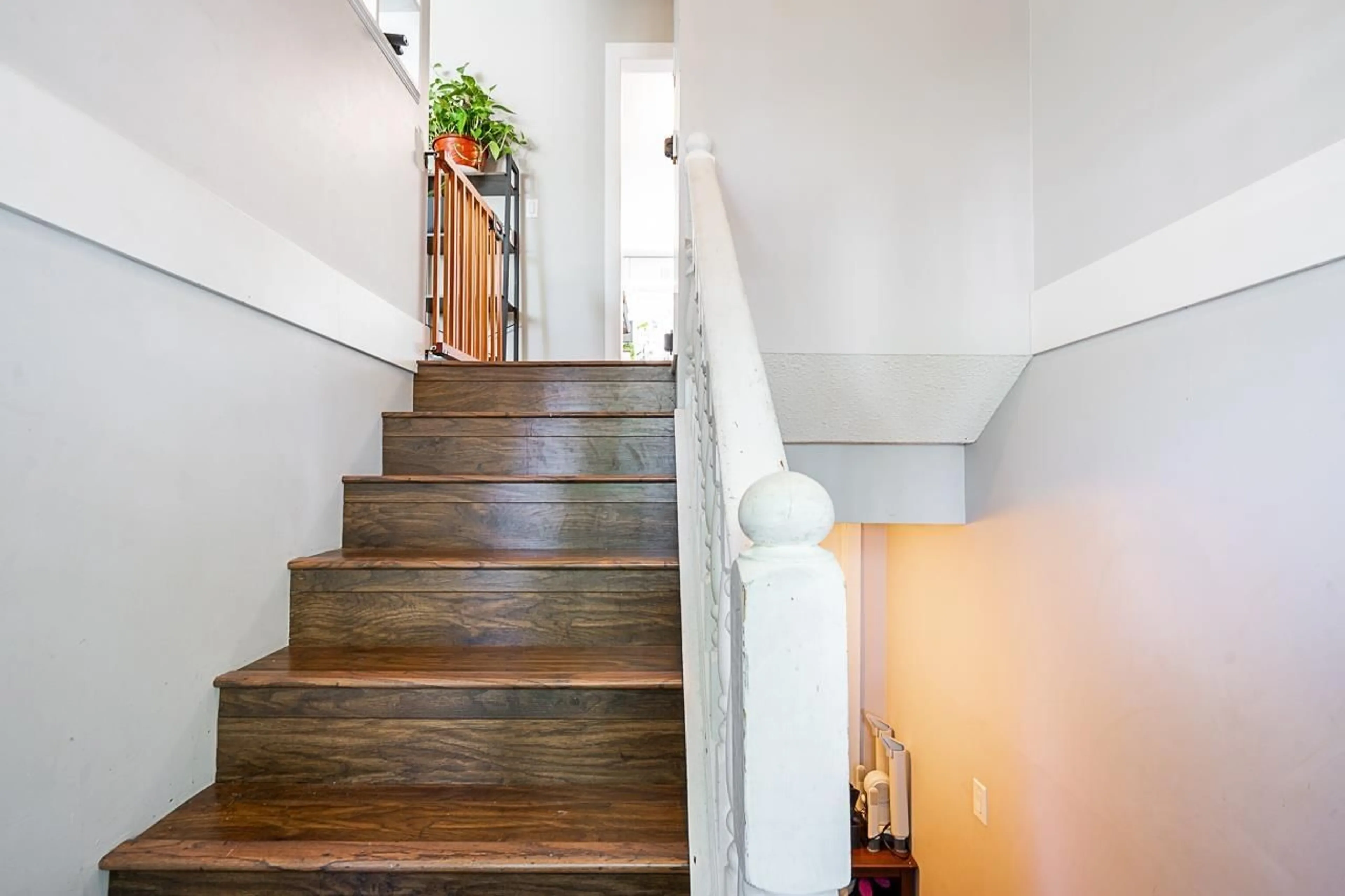 Stairs for 17223 61B, Surrey British Columbia V3S5M7
