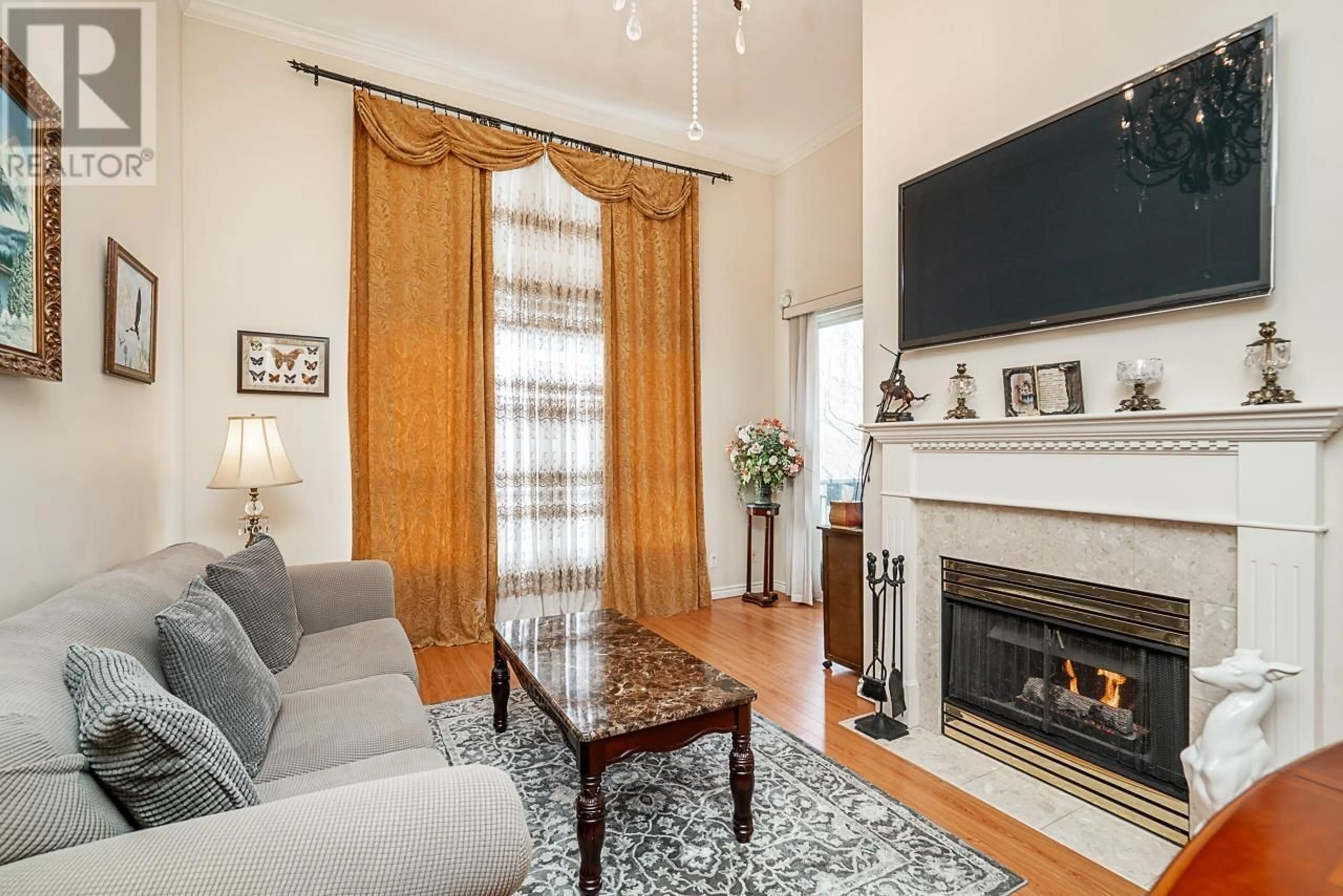 Living room with furniture, unknown for 410 3098 GUILDFORD WAY, Coquitlam British Columbia V3B7W8