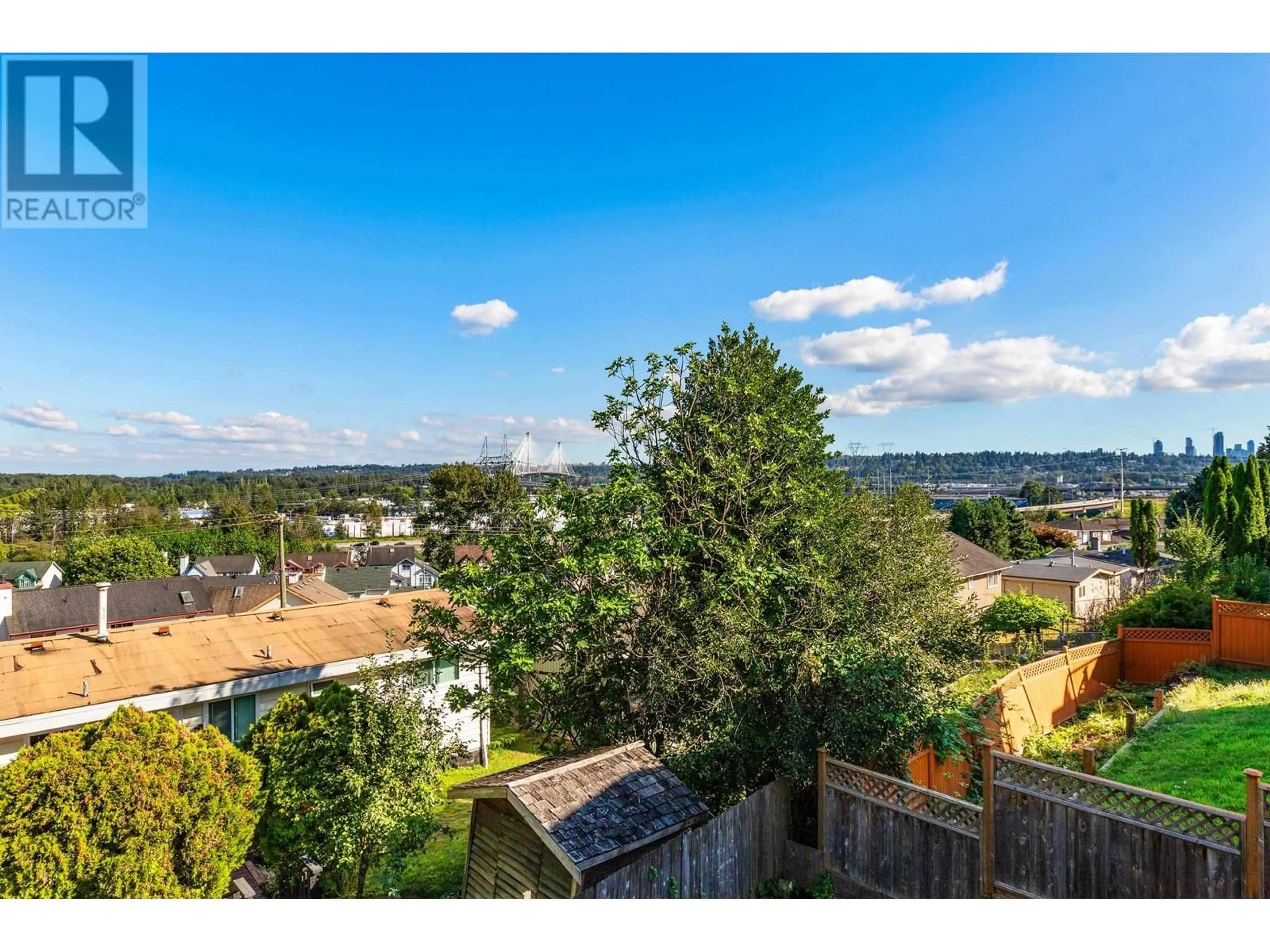 A pic from outside/outdoor area/front of a property/back of a property/a pic from drone, city buildings view from balcony for 269 WARRICK STREET, Coquitlam British Columbia V3K6C1