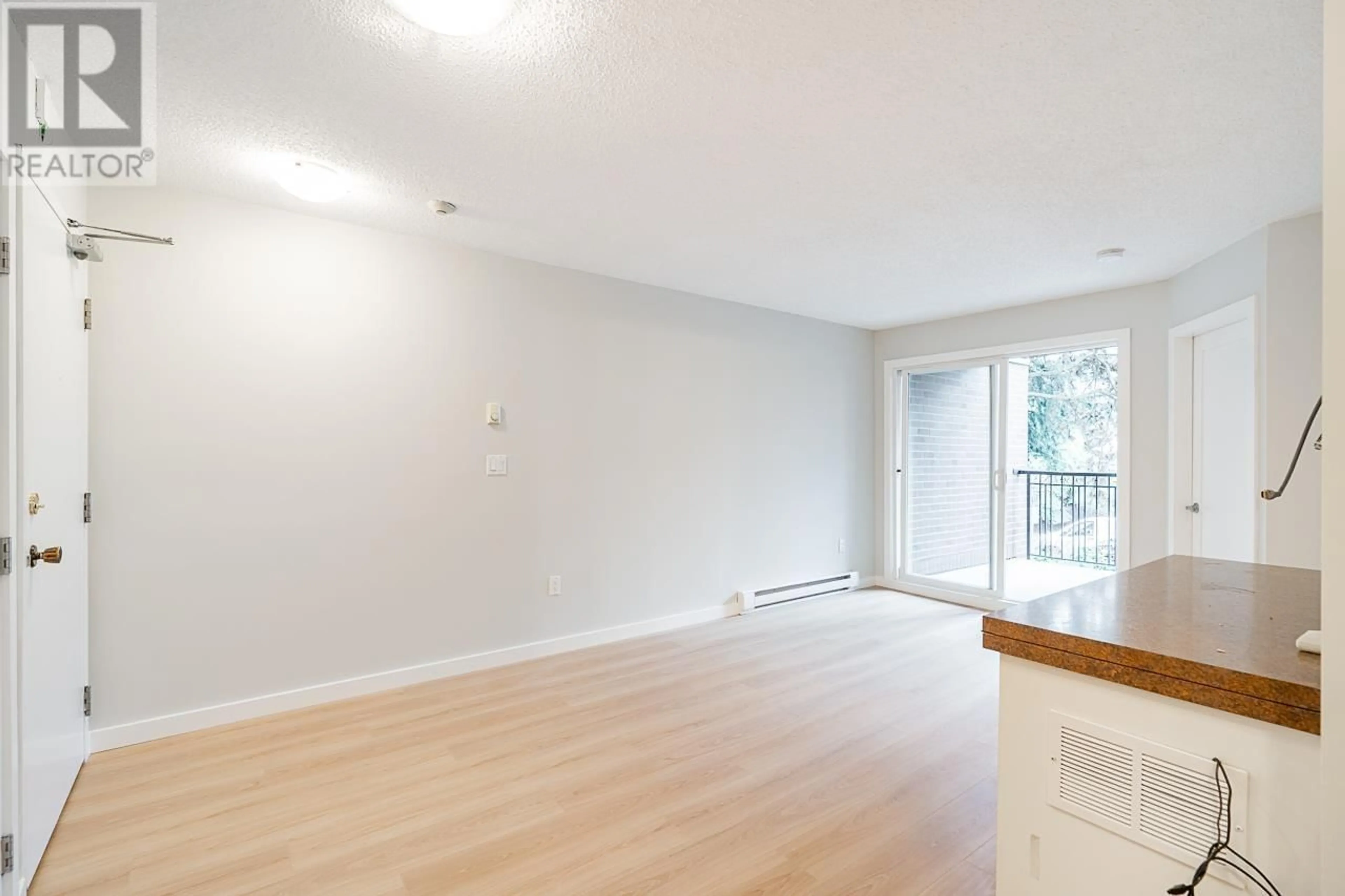 A pic of a room for 305 2239 W 1ST AVENUE, Vancouver British Columbia V6K1G1