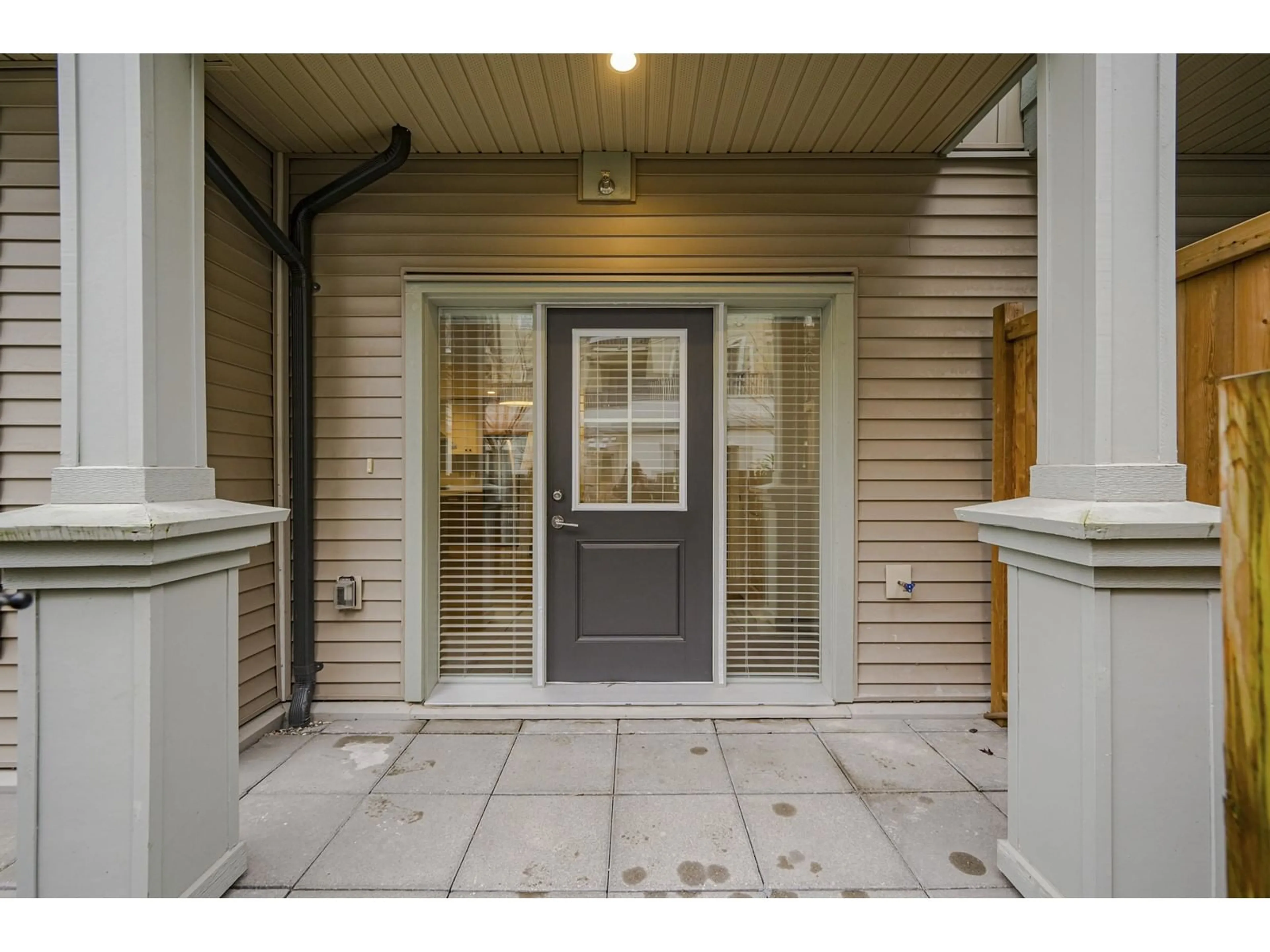 Indoor entryway for 66 - 20487 65, Langley British Columbia V2Y3K8