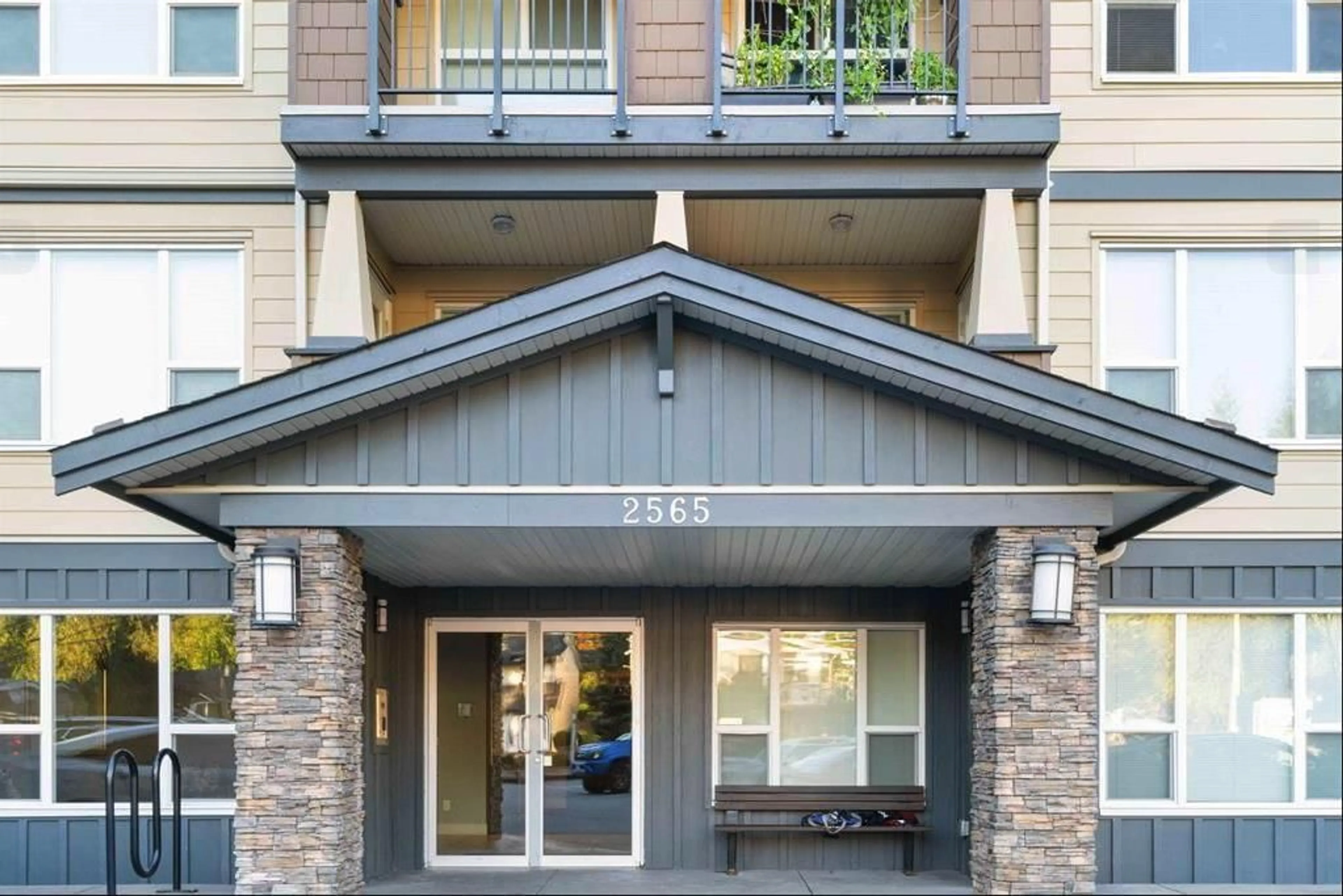 Unknown for 307 - 2565 CAMPBELL, Abbotsford British Columbia V2S0E3
