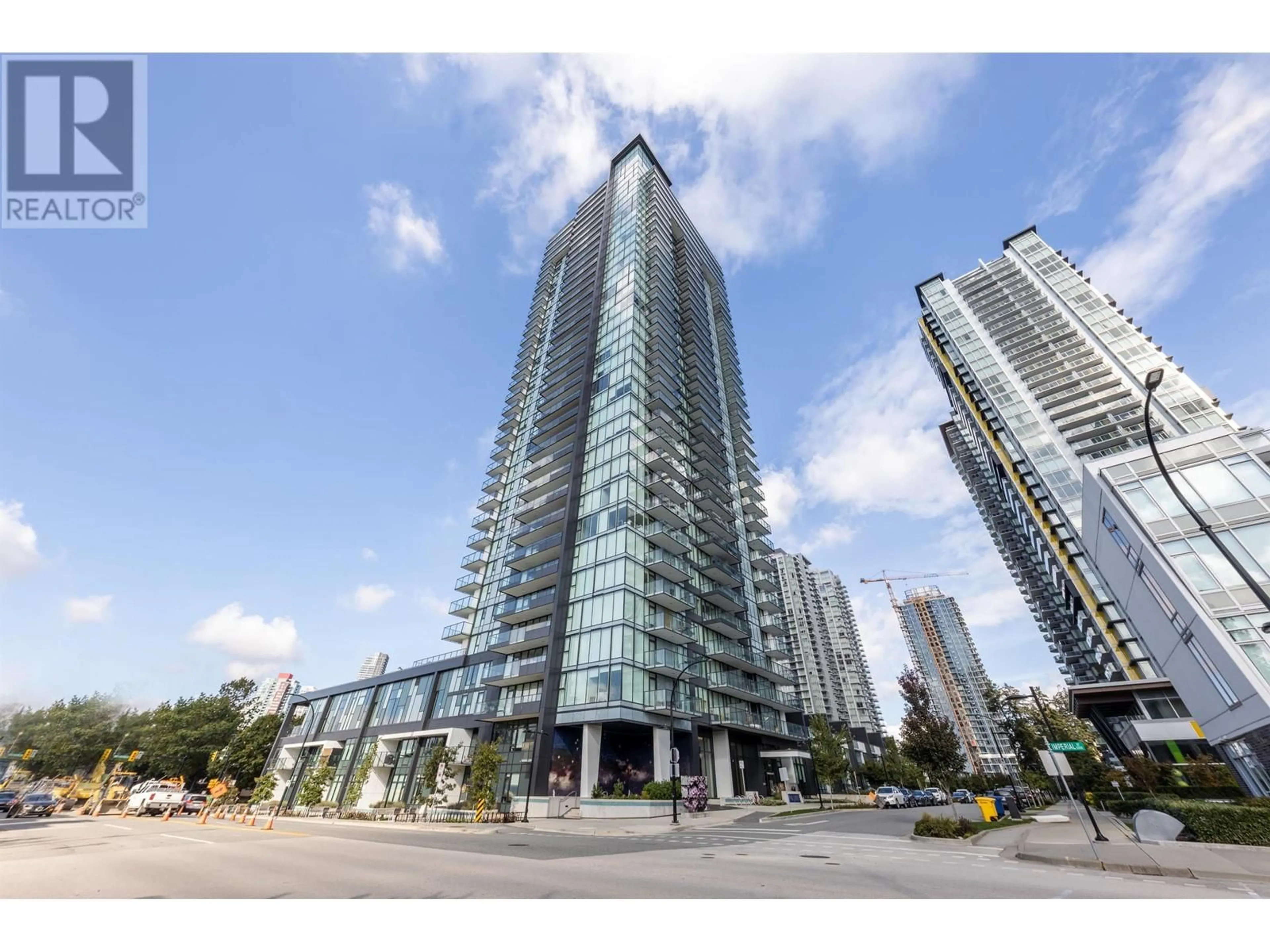 Indoor foyer for 1002 - 6699 DUNBLANE AVENUE, Burnaby British Columbia V5H0J8