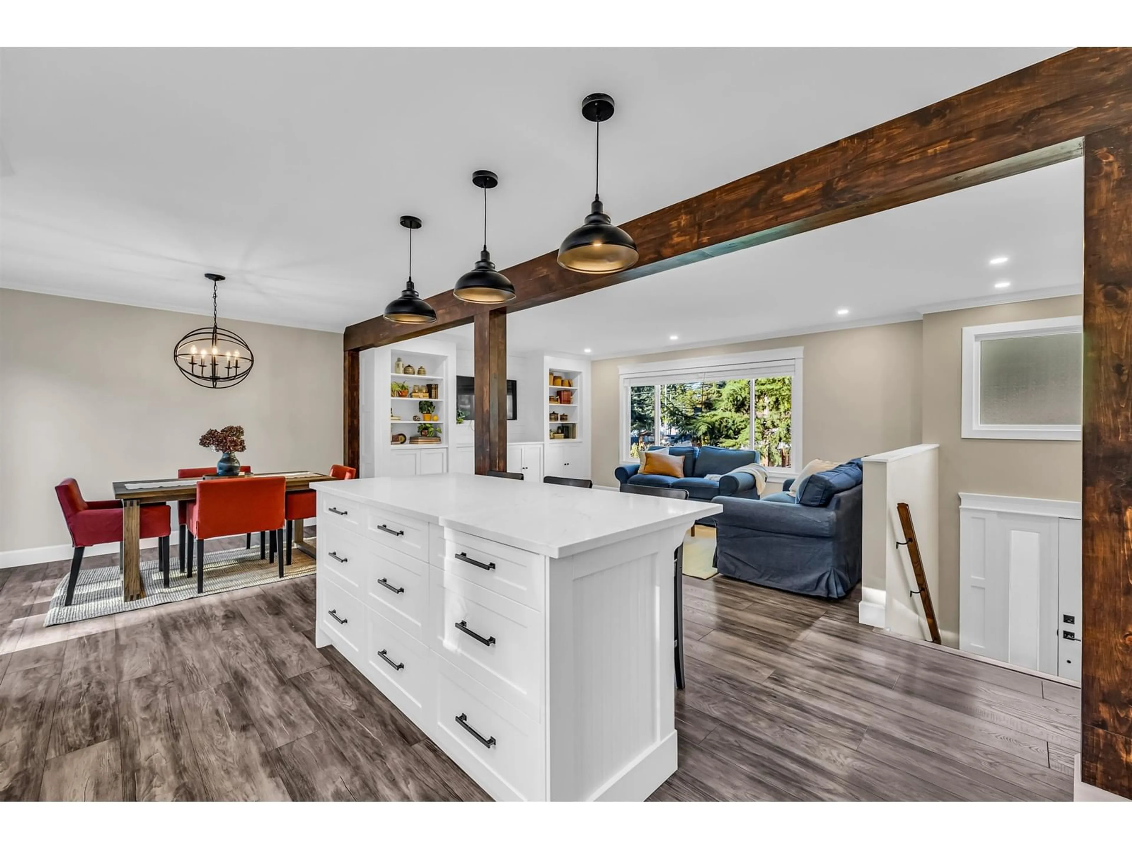 Open concept kitchen, wood/laminate floor for 20022 37A, Langley British Columbia V3A6K4