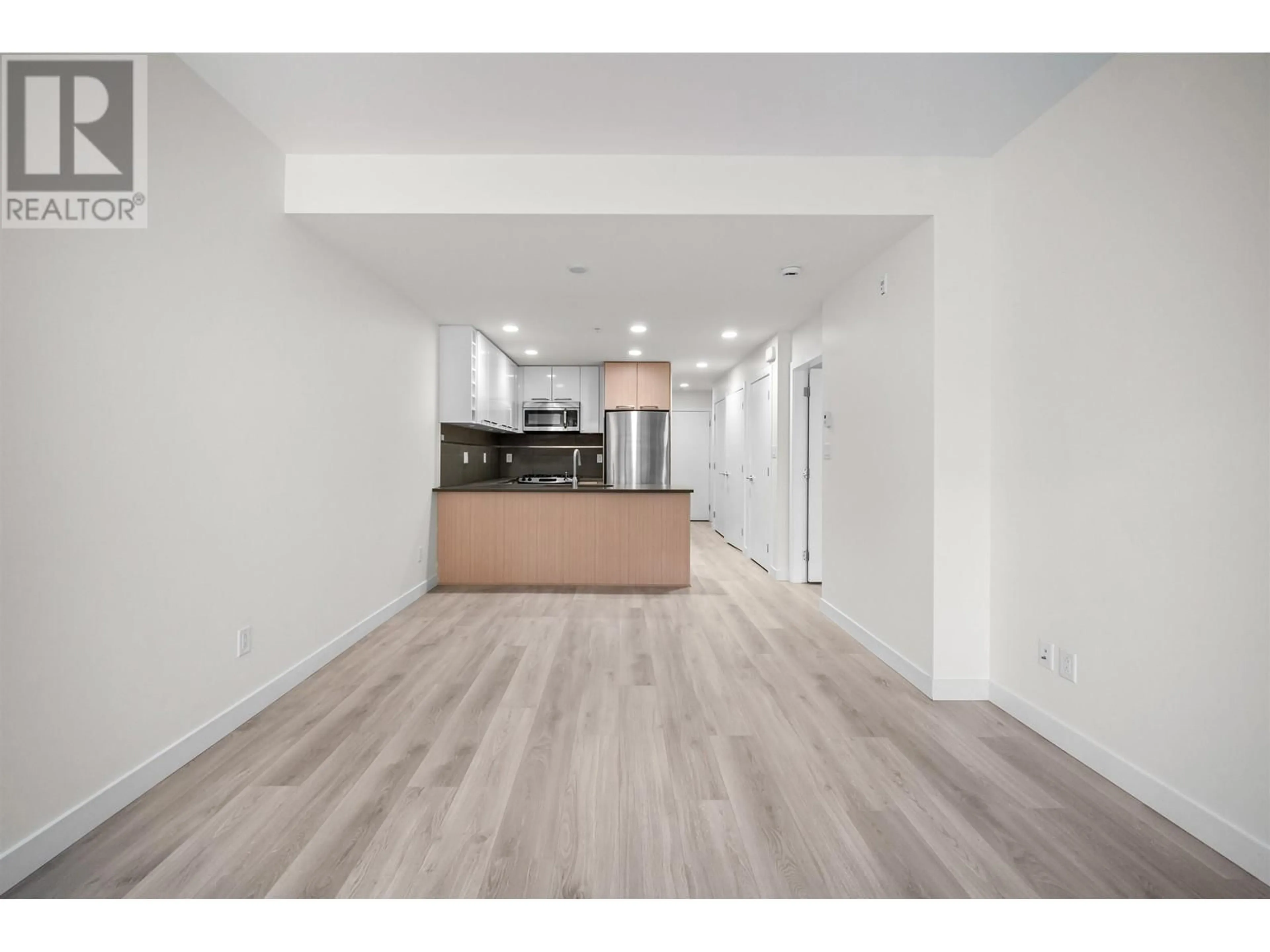 Open concept kitchen, unknown for 206 9350 UNIVERSITY HIGH STREET, Burnaby British Columbia V5A0B6