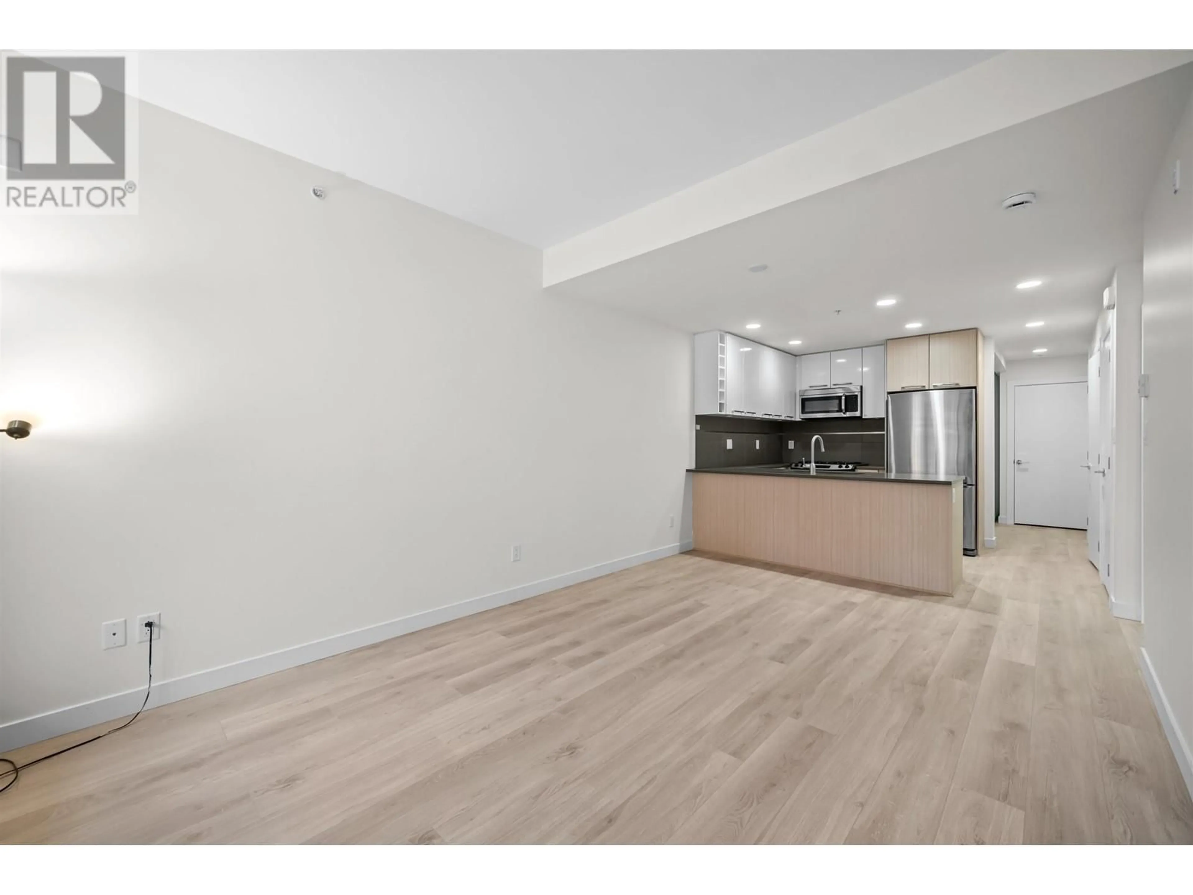 Open concept kitchen, unknown for 206 9350 UNIVERSITY HIGH STREET, Burnaby British Columbia V5A0B6