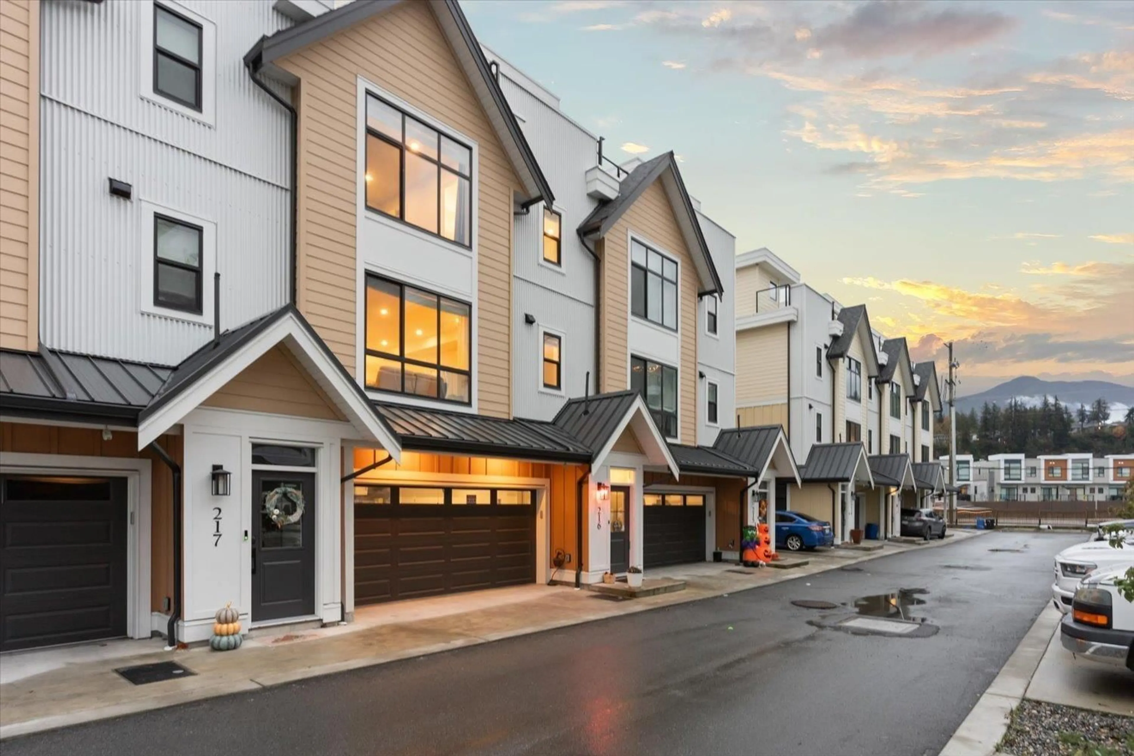 Unknown for 216 - 46211 PROMONTORY ROAD, Chilliwack British Columbia V2R6E4