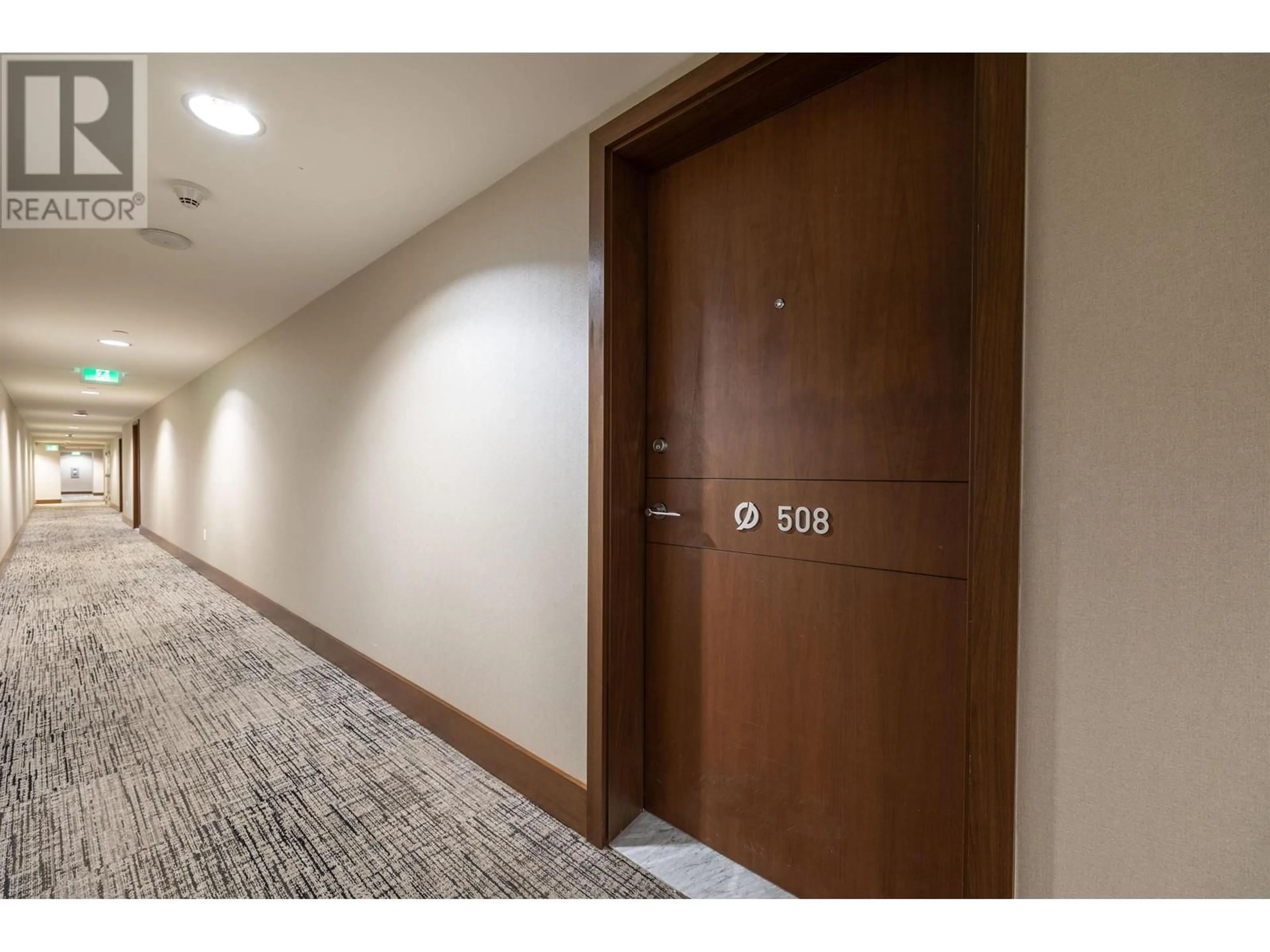 Indoor foyer for 508 - 8833 HAZELBRIDGE WAY, Richmond British Columbia V6X0N3