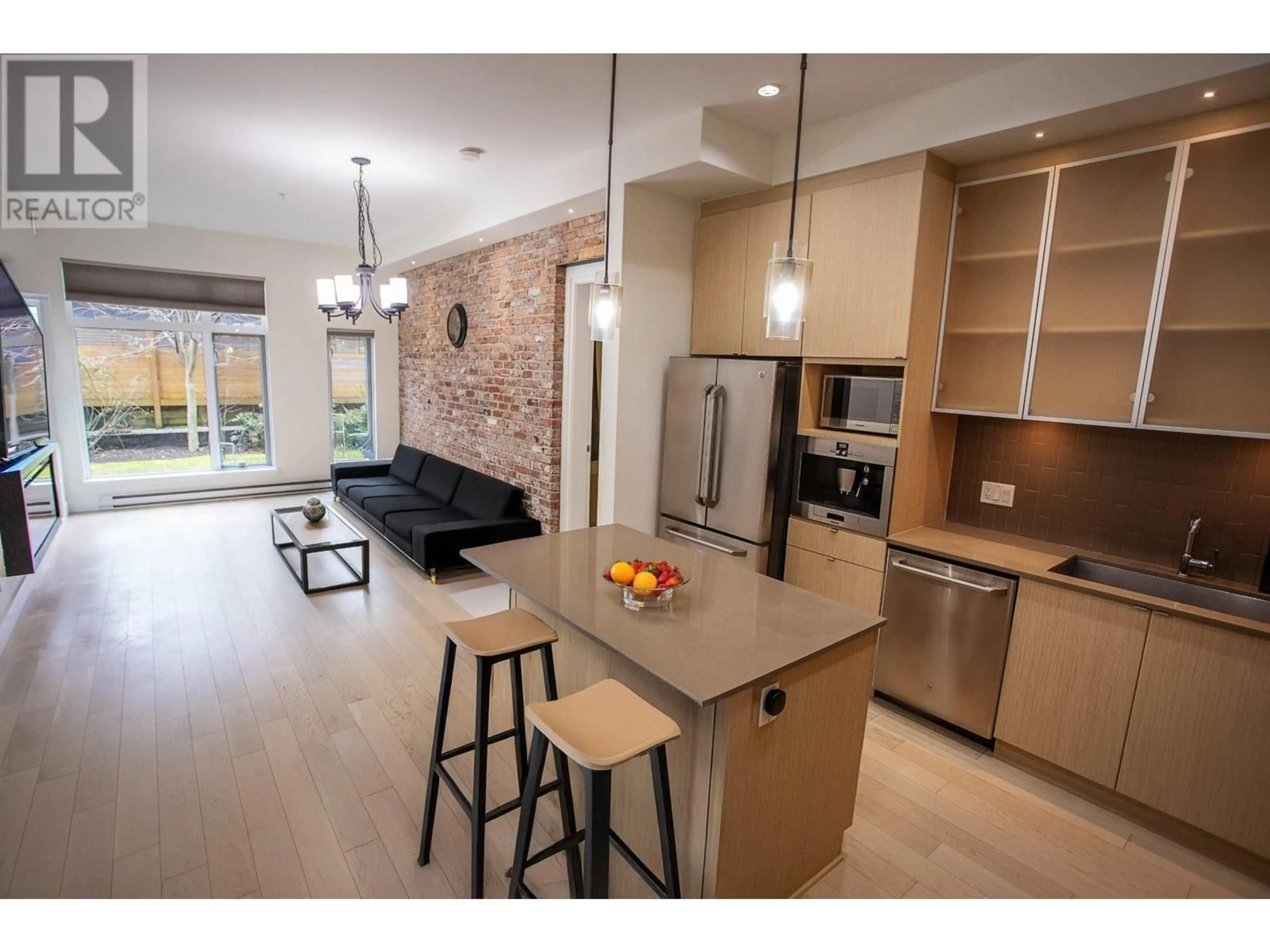 Open concept kitchen, unknown for 113 262 SALTER STREET, New Westminster British Columbia V3M0J6