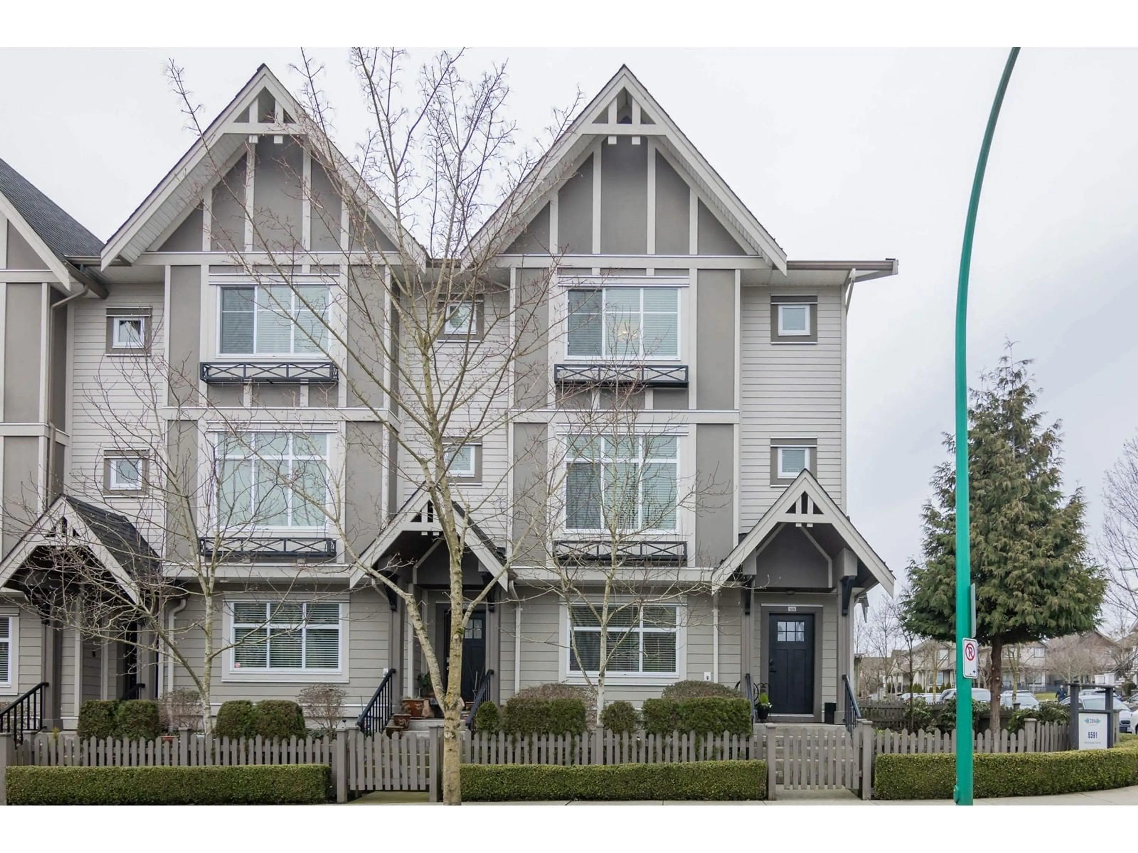 Unknown for 59 6591 195A STREET, Surrey British Columbia V4N6N5