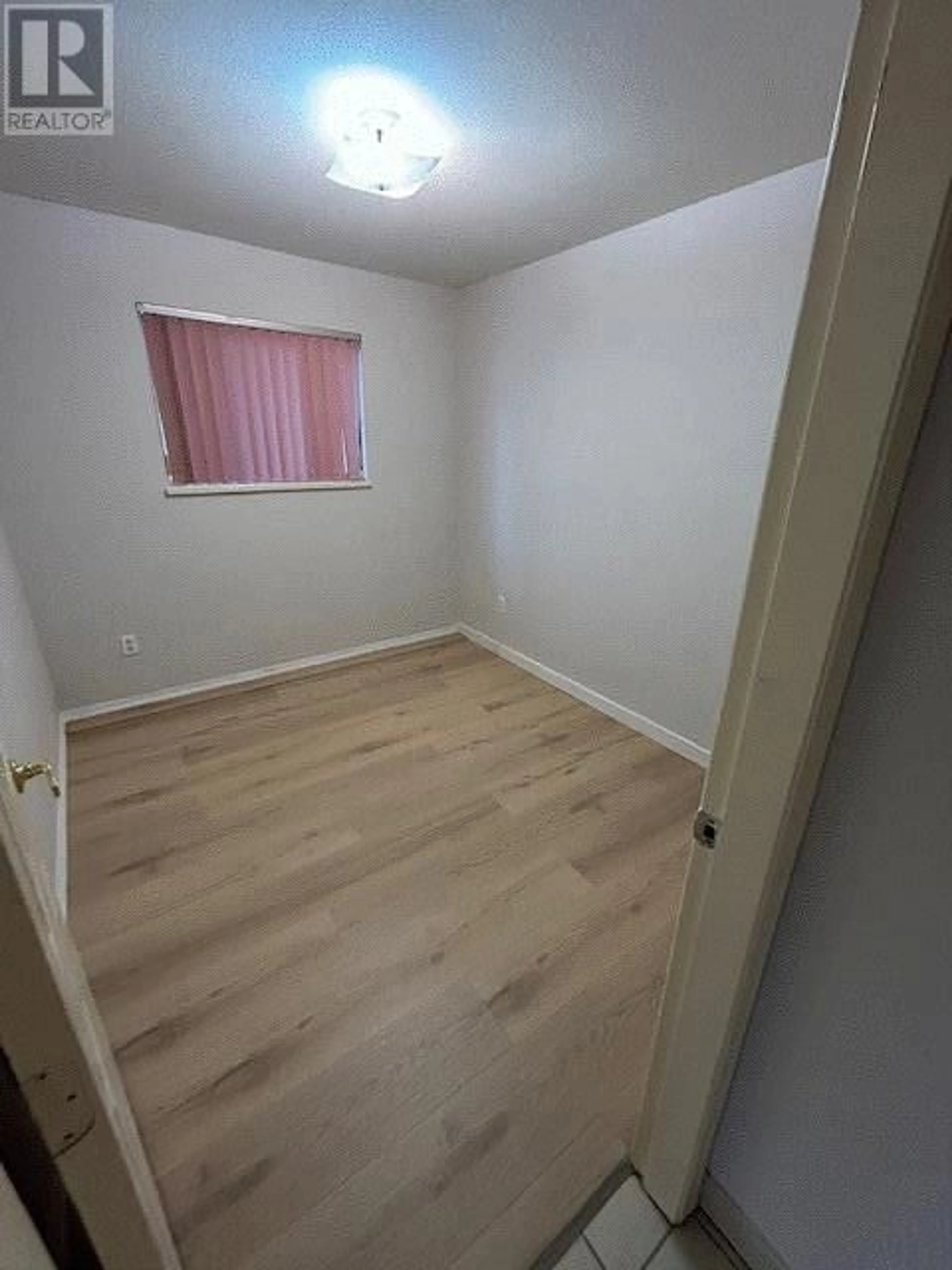 A pic of a room for 5896 ONTARIO STREET, Vancouver British Columbia V5W2L9