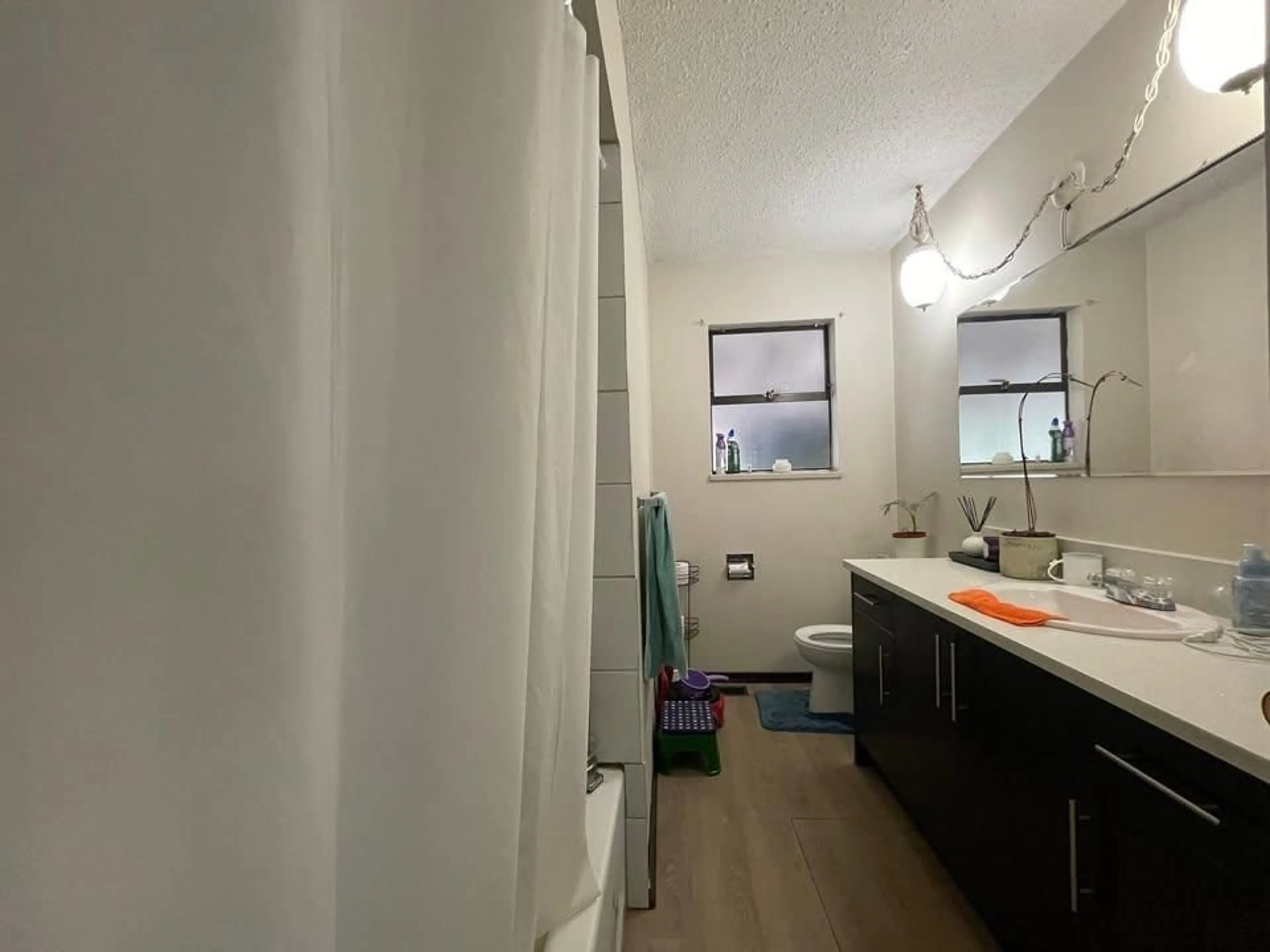 A pic of a room for 10582 144, Surrey British Columbia V3T4V7
