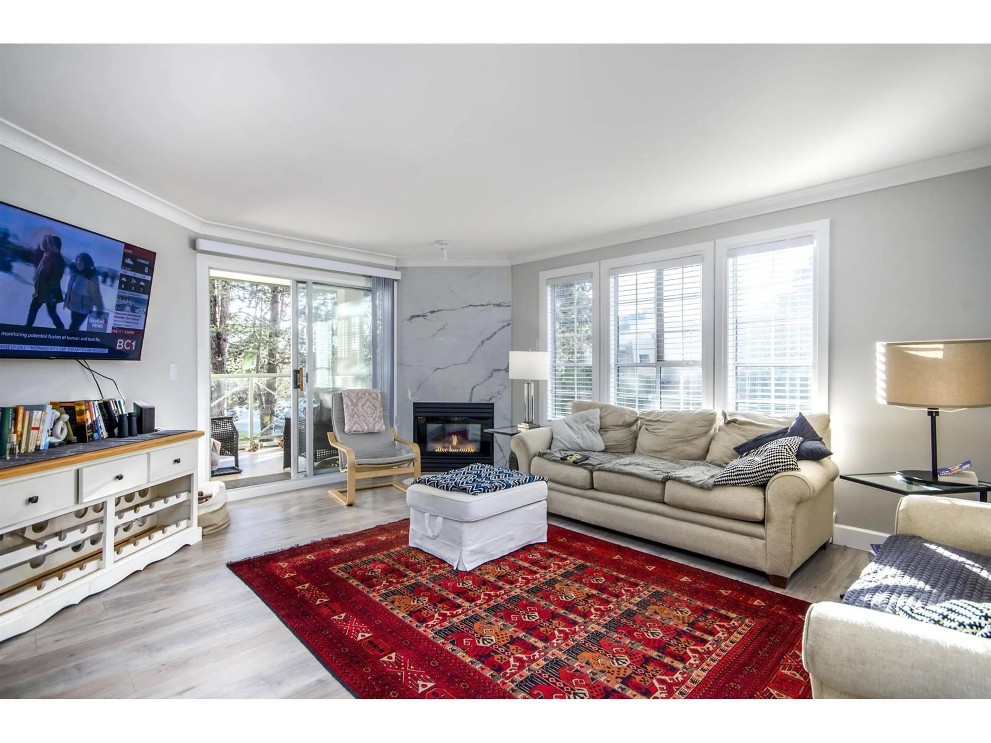 Living room with furniture, unknown for 202 - 1450 MERKLIN, White Rock British Columbia V4B3E4