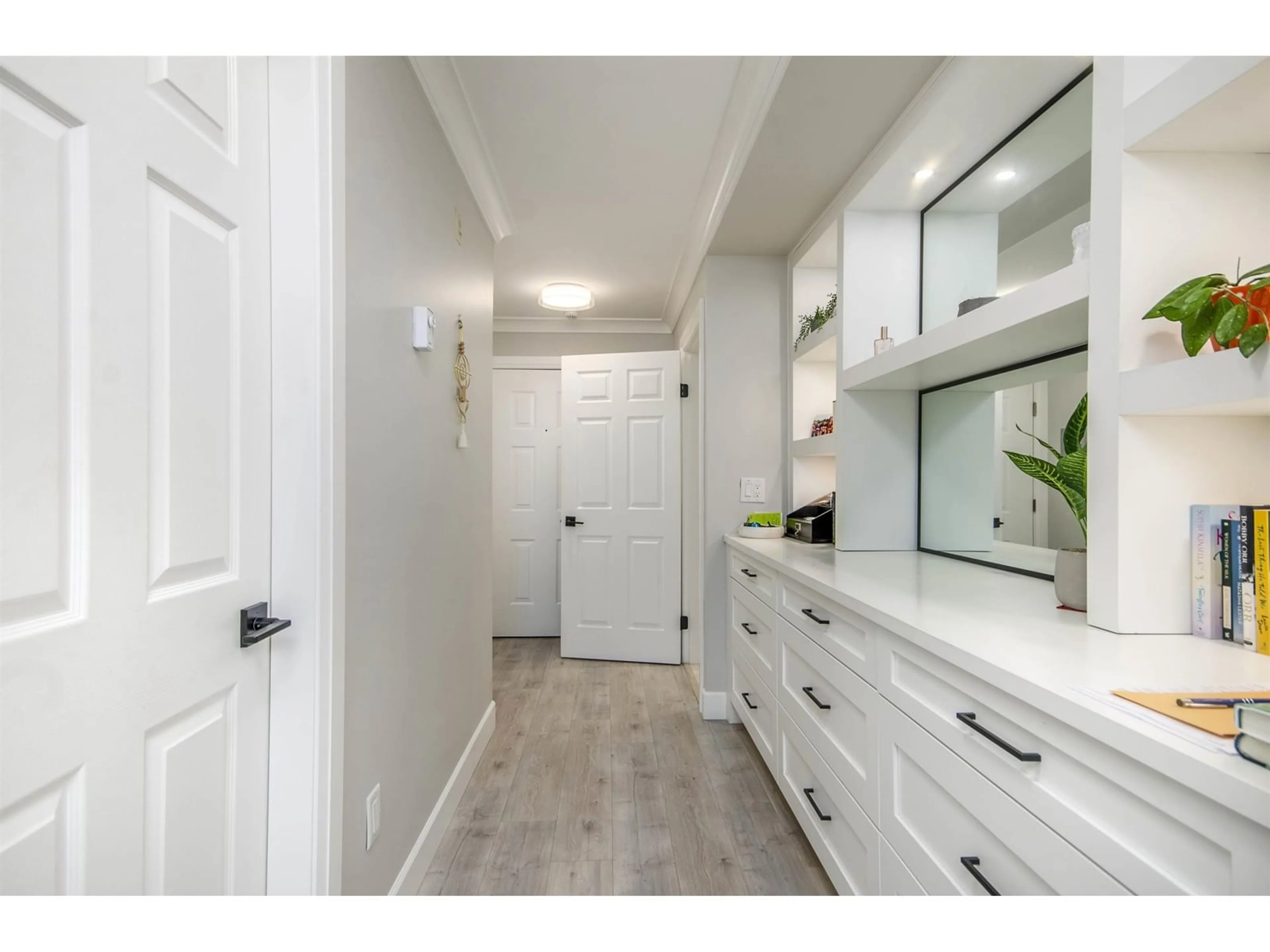 Unknown for 202 - 1450 MERKLIN, White Rock British Columbia V4B3E4