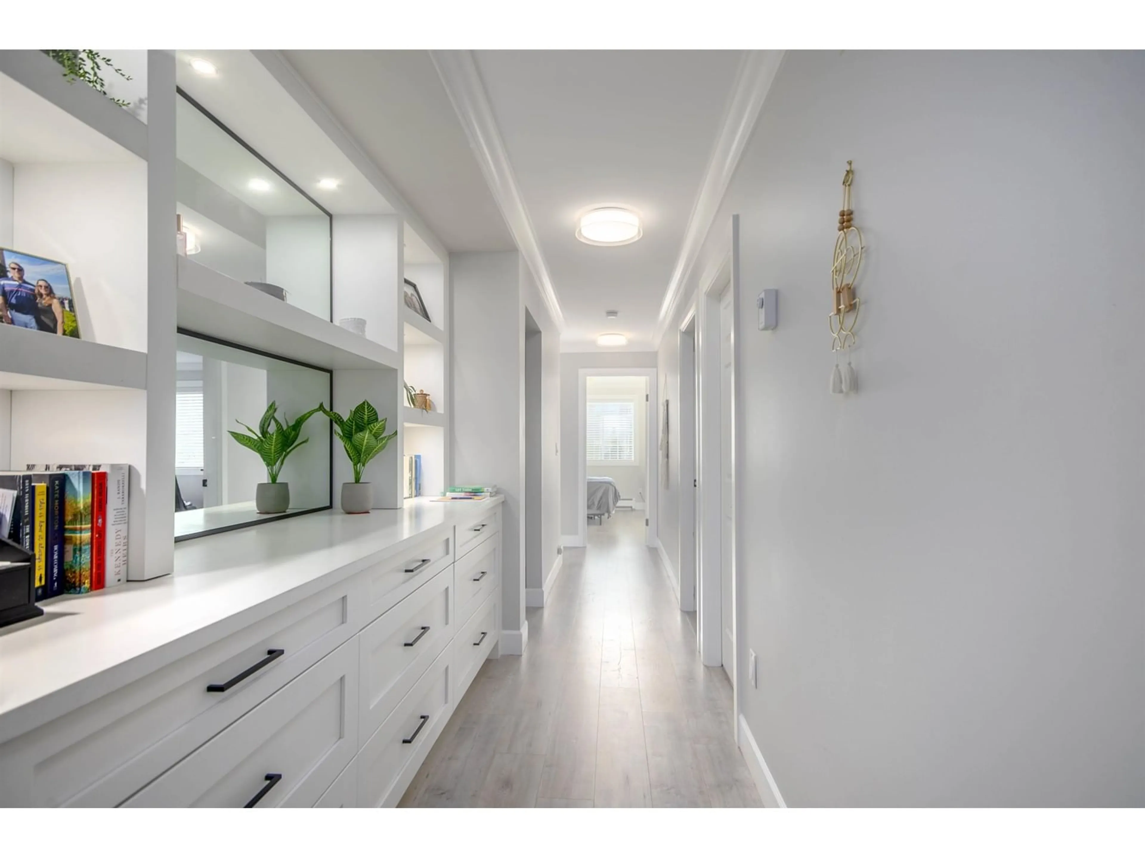 Unknown for 202 - 1450 MERKLIN, White Rock British Columbia V4B3E4