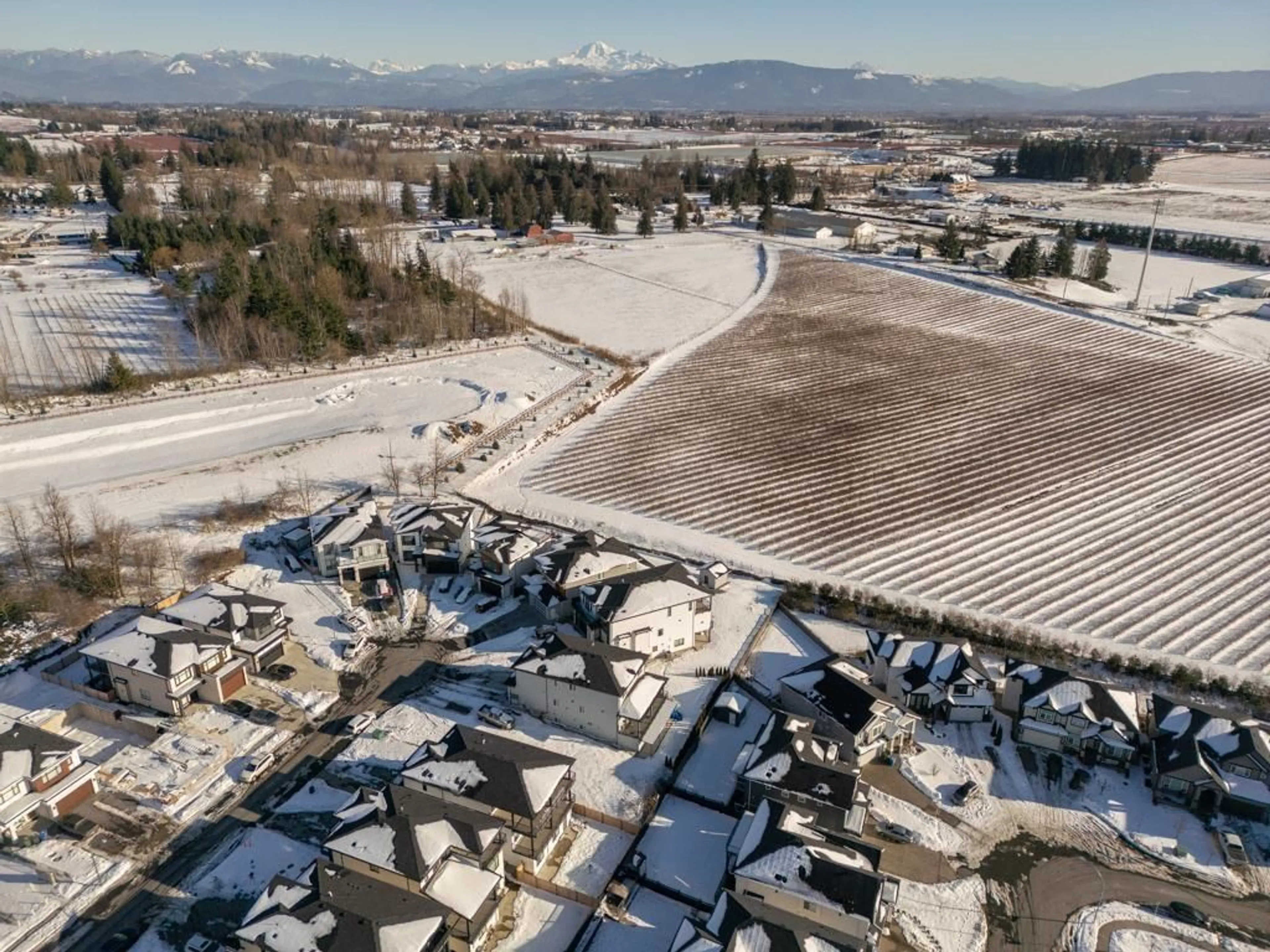 A pic from outside/outdoor area/front of a property/back of a property/a pic from drone, mountain view for 2534 TERMINAL COURT, Abbotsford British Columbia V4X1L9