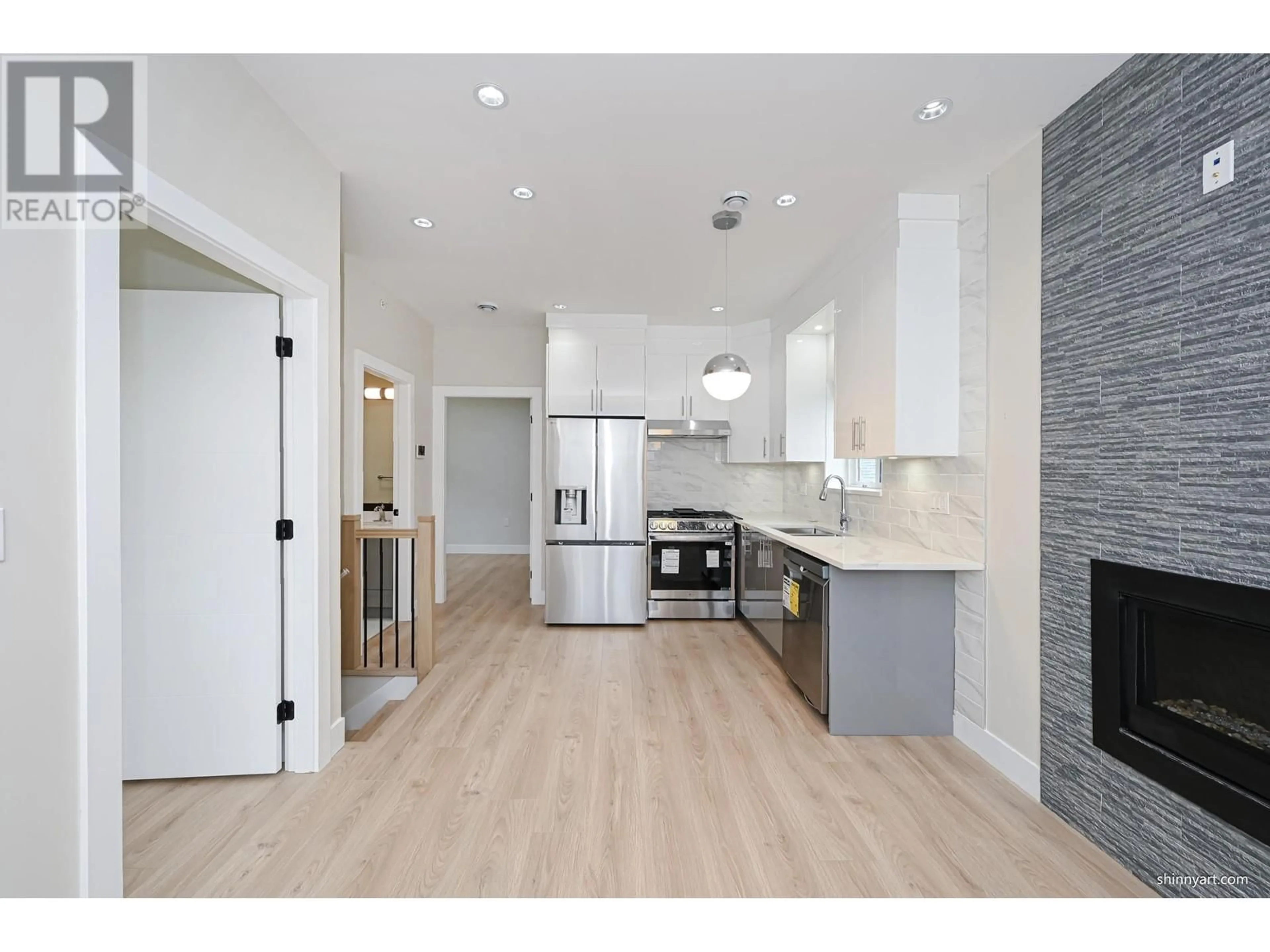 Open concept kitchen, unknown for 6447 BEATRICE STREET, Vancouver British Columbia V5P3R5