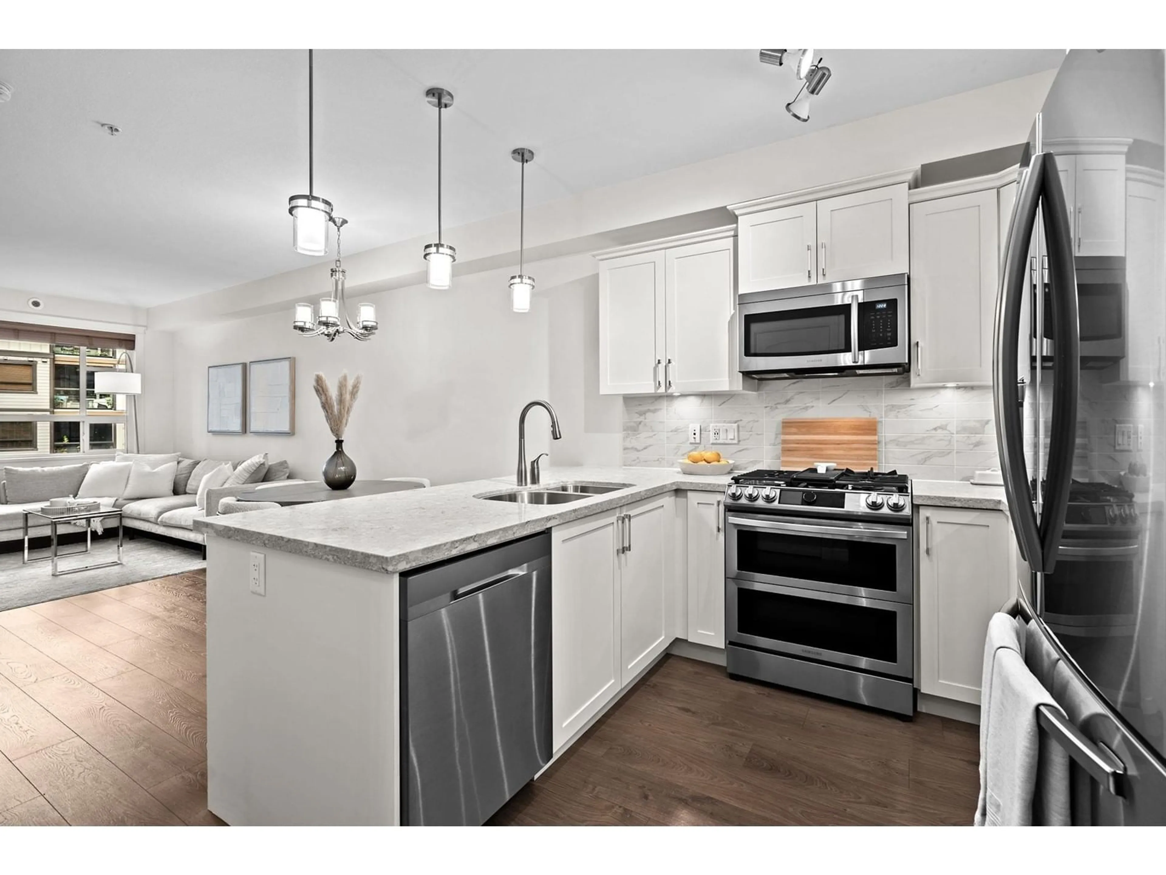 Open concept kitchen, unknown for 211 3535 146A STREET, Surrey British Columbia V4P0H2