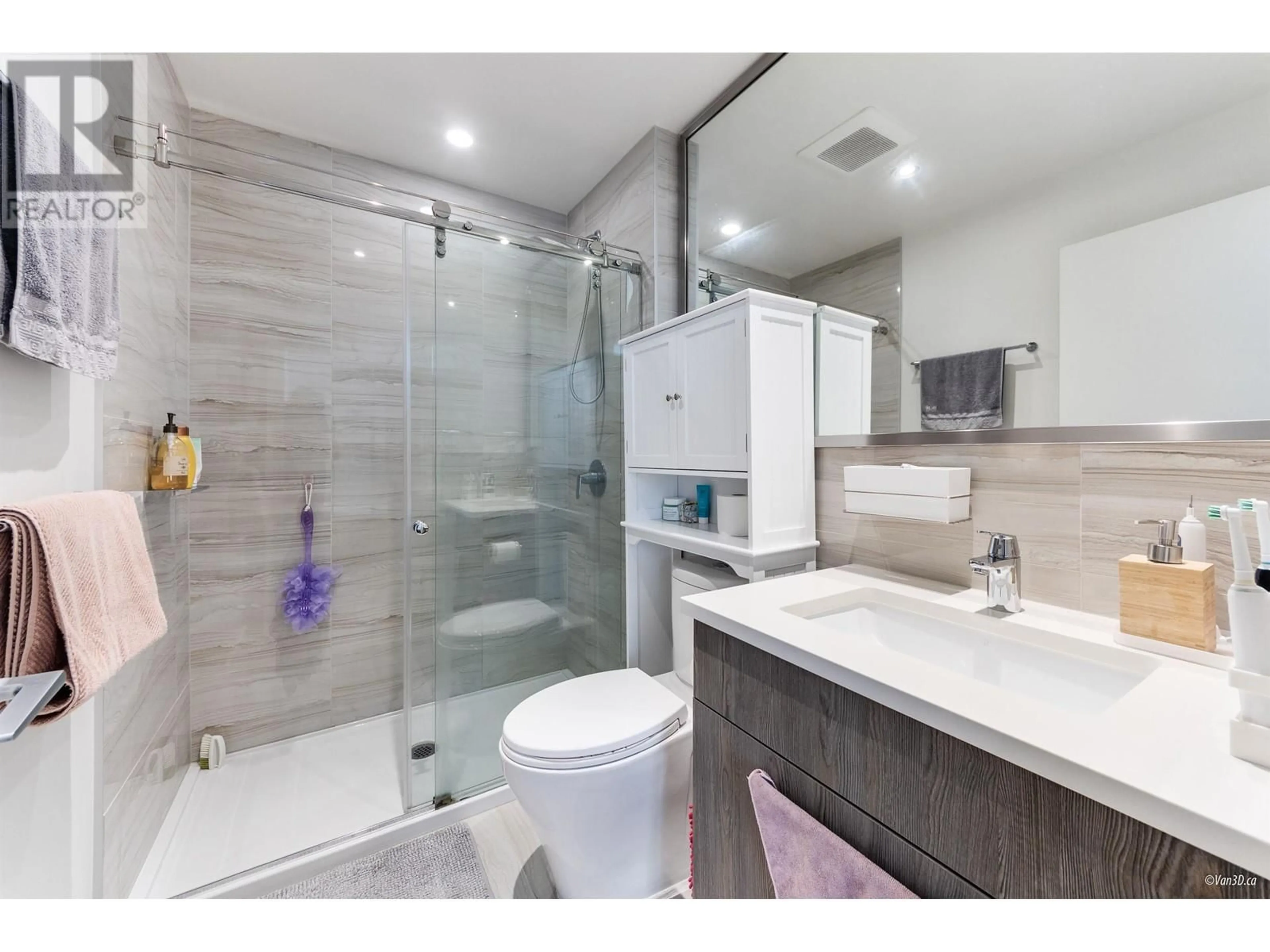 Standard bathroom, ceramic/tile floor for 1309 - 691 NORTH ROAD, Coquitlam British Columbia V3J0H9
