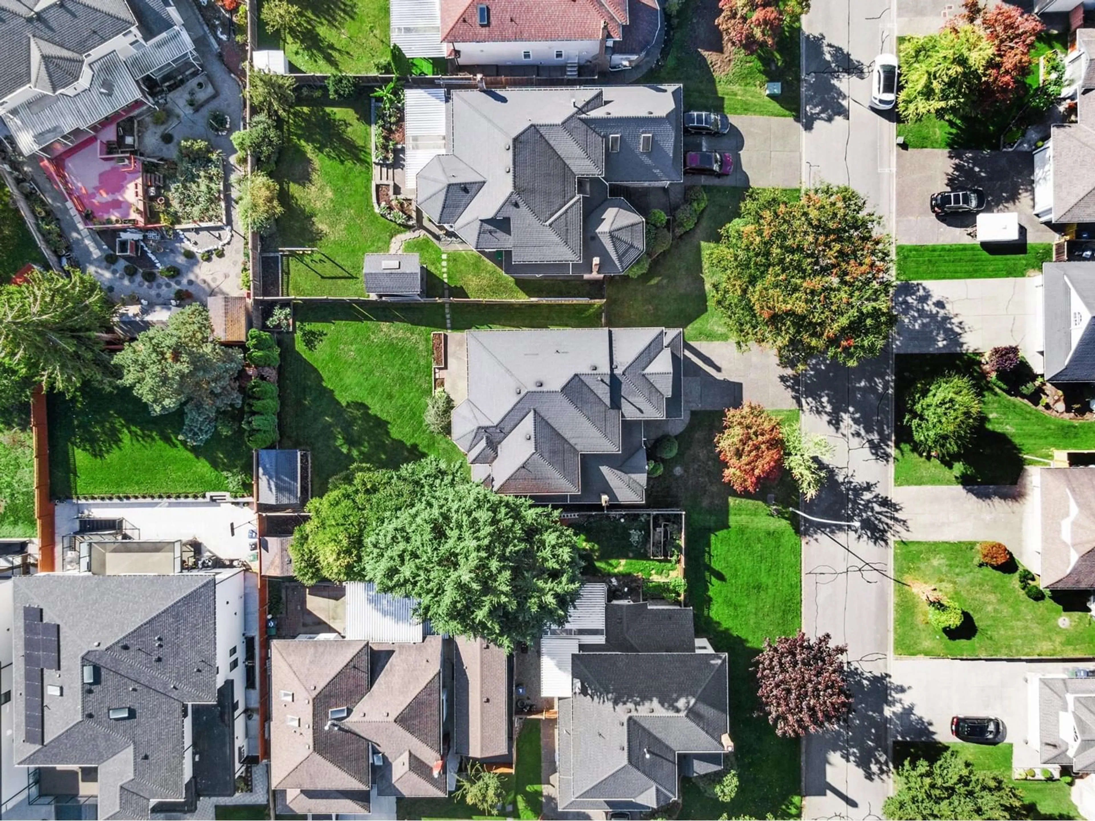 A pic from outside/outdoor area/front of a property/back of a property/a pic from drone, street for 12236 67A AVENUE, Surrey British Columbia V3W0L9