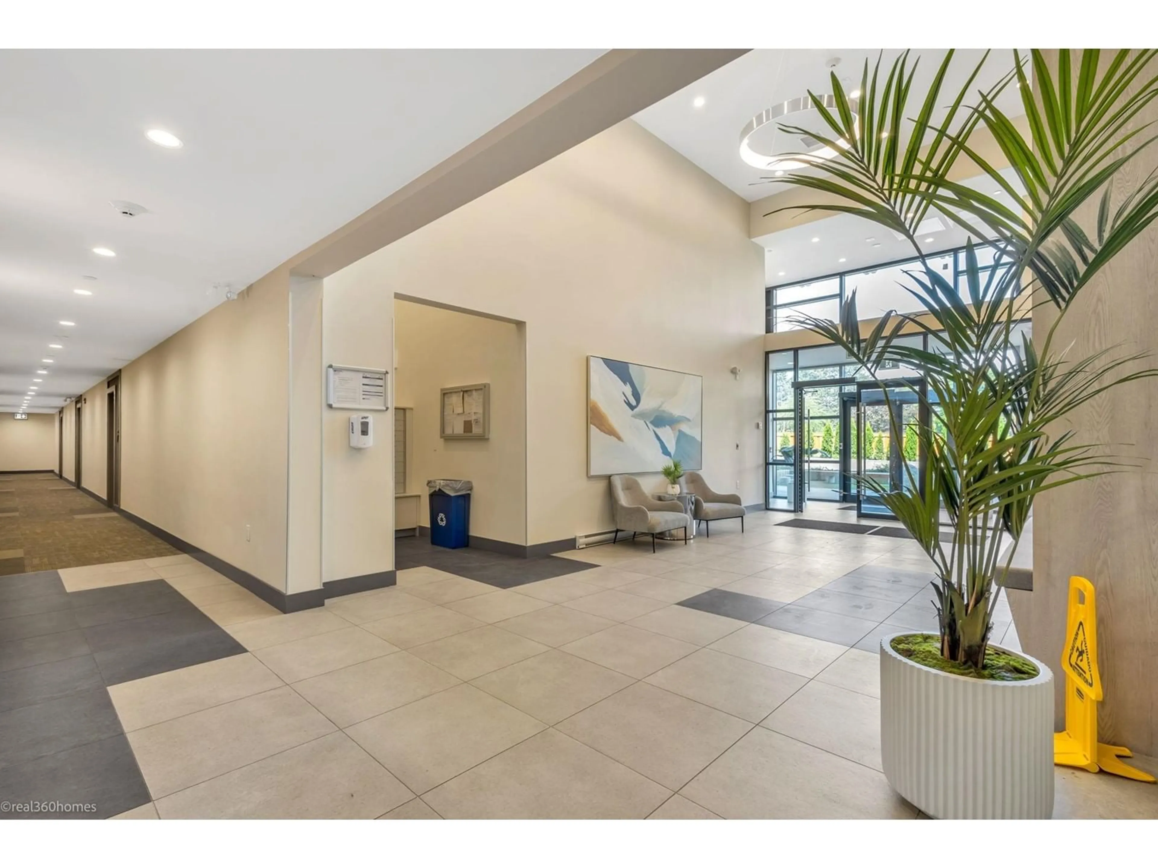 Indoor foyer for 210 - 6960 NICHOLSON, Delta British Columbia V4E0A9