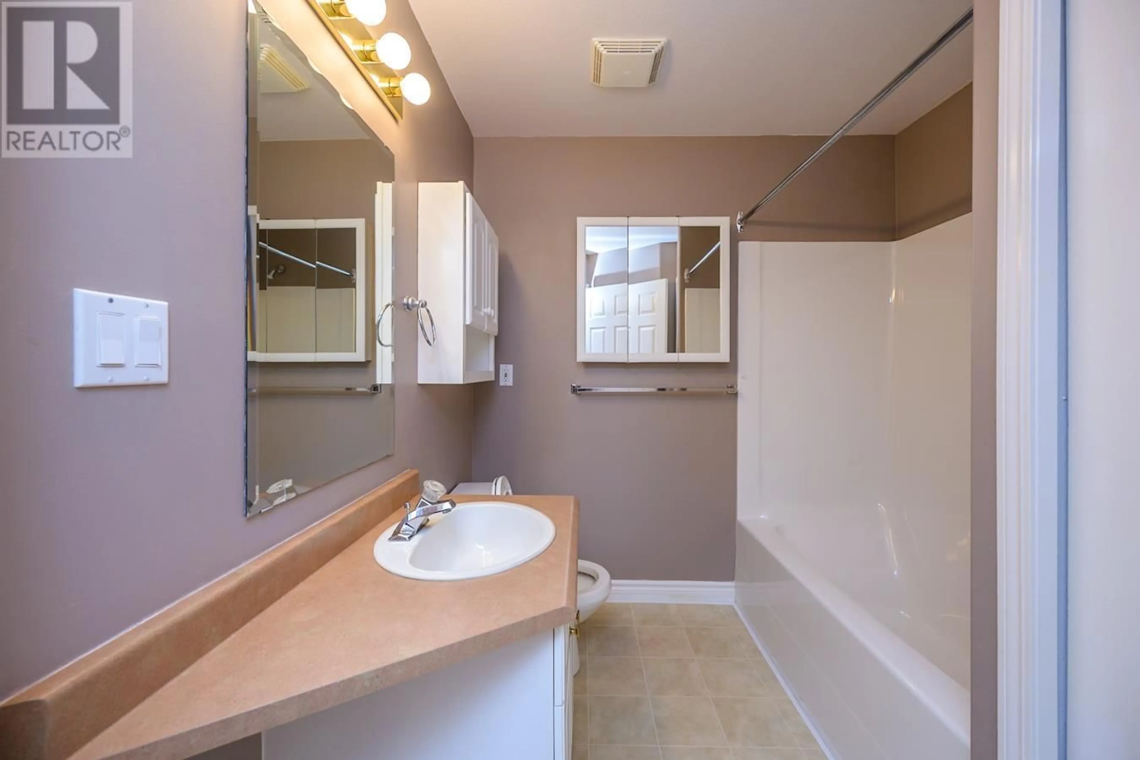 Standard bathroom, ceramic/tile floor for 103 6807 WESTGATE AVENUE, Prince George British Columbia V2N5T8