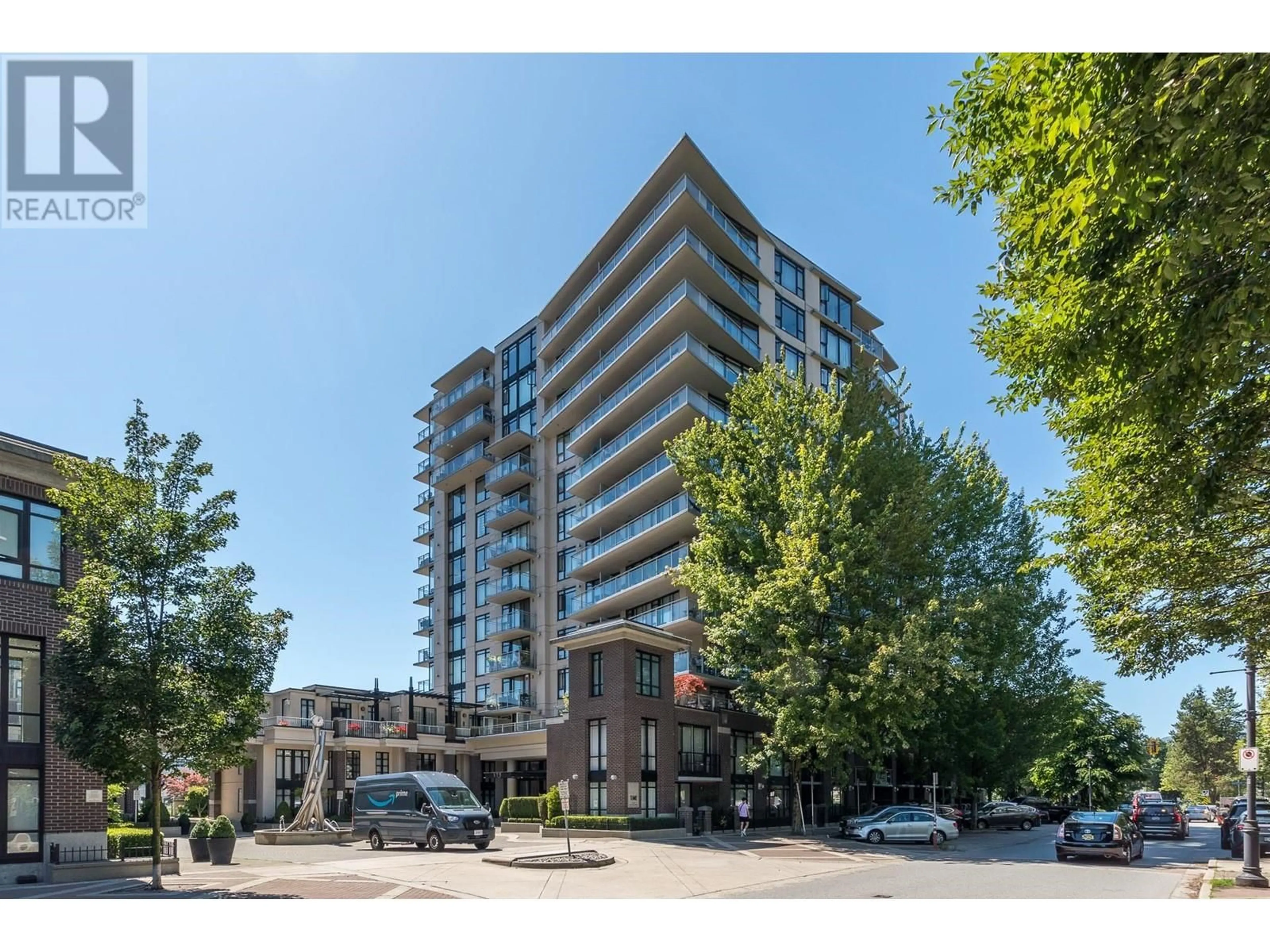 A pic from outside/outdoor area/front of a property/back of a property/a pic from drone, unknown for 810 - 175 1ST STREET, North Vancouver British Columbia V7M3N9