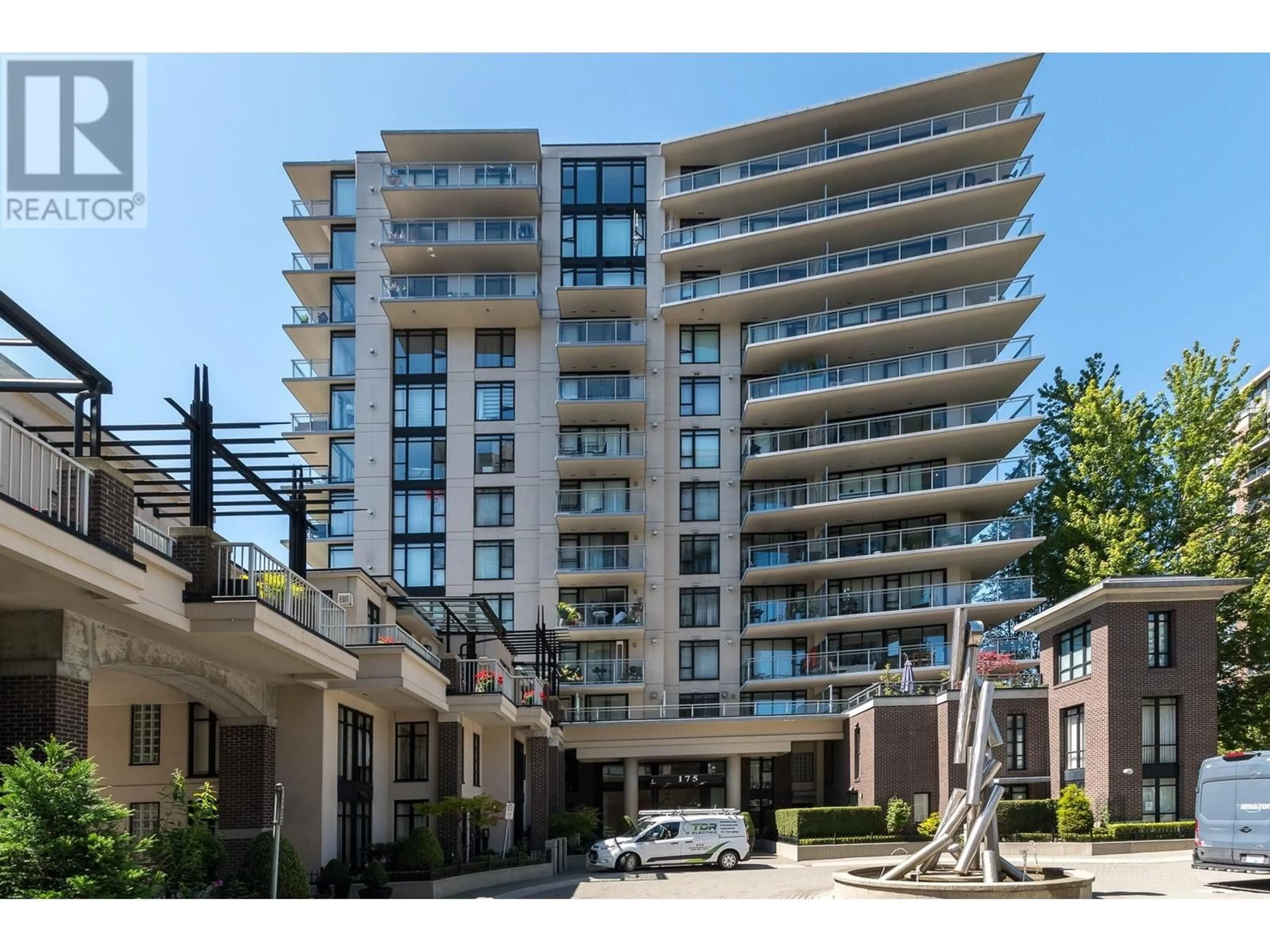 Unknown for 810 - 175 1ST STREET, North Vancouver British Columbia V7M3N9