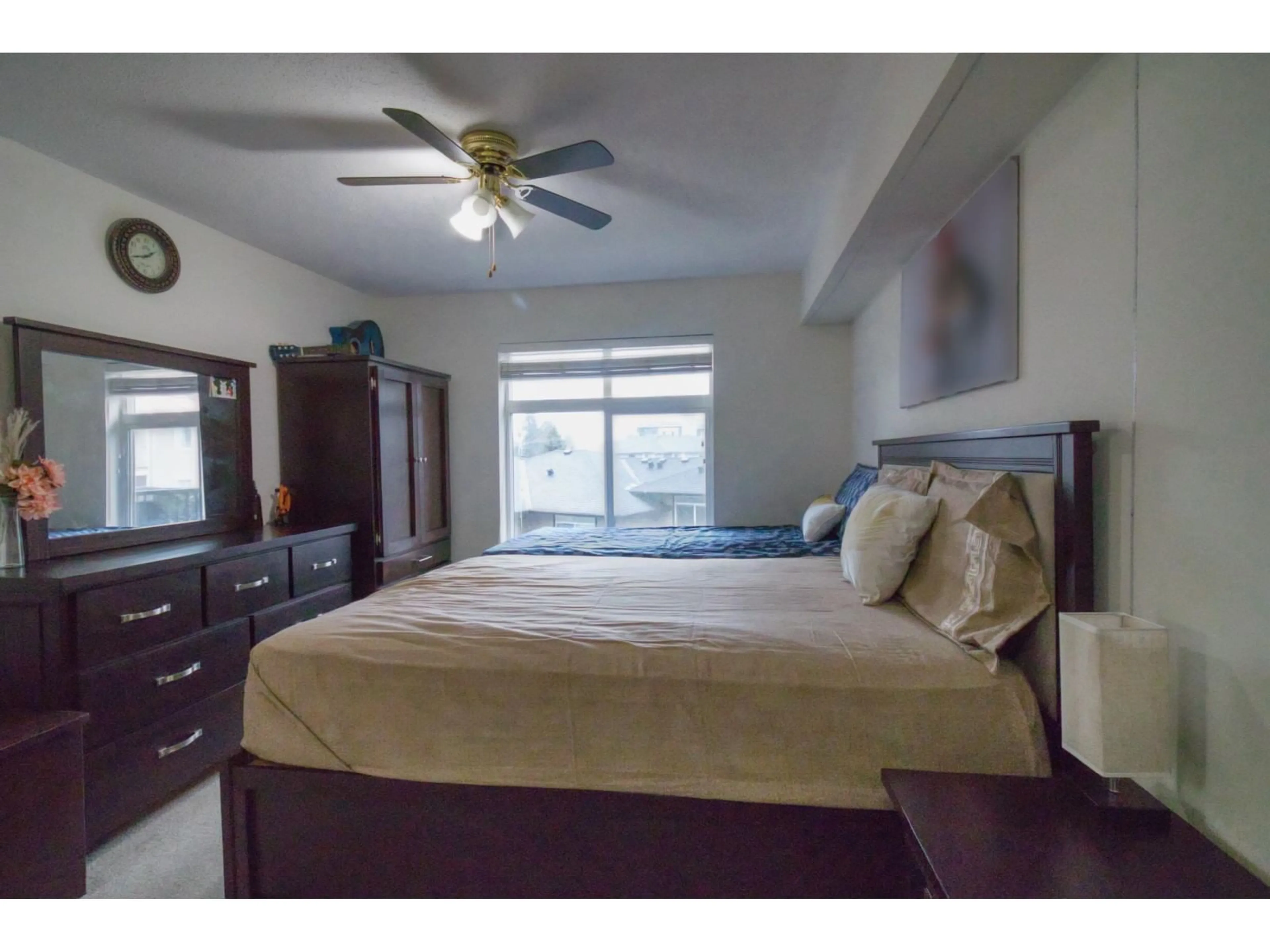 Bedroom with bed, unknown for 307 - 33255 OLD YALE, Abbotsford British Columbia V2S8R2