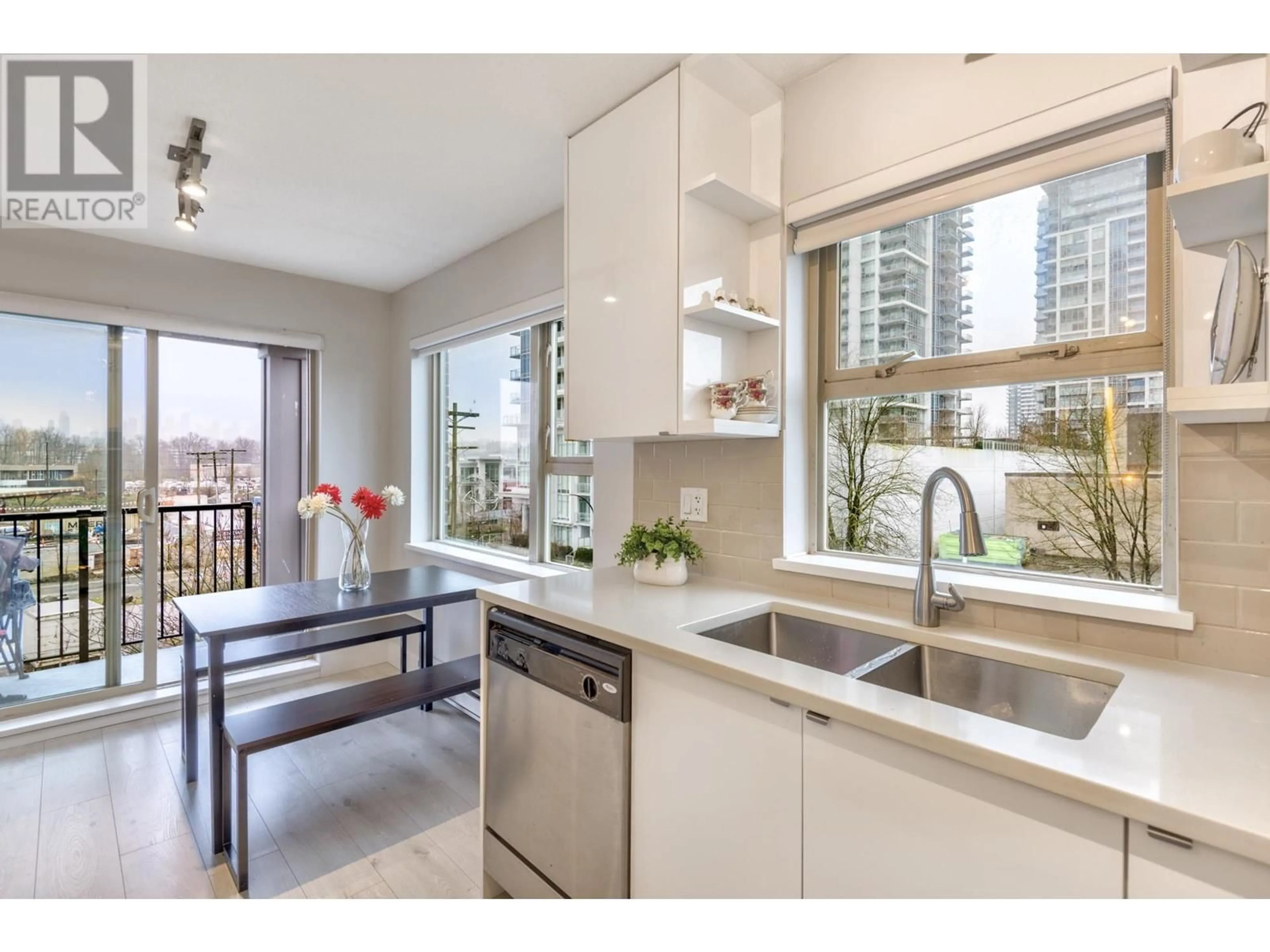 Open concept kitchen, unknown for 305 4728 DAWSON STREET, Burnaby British Columbia V5C0A9