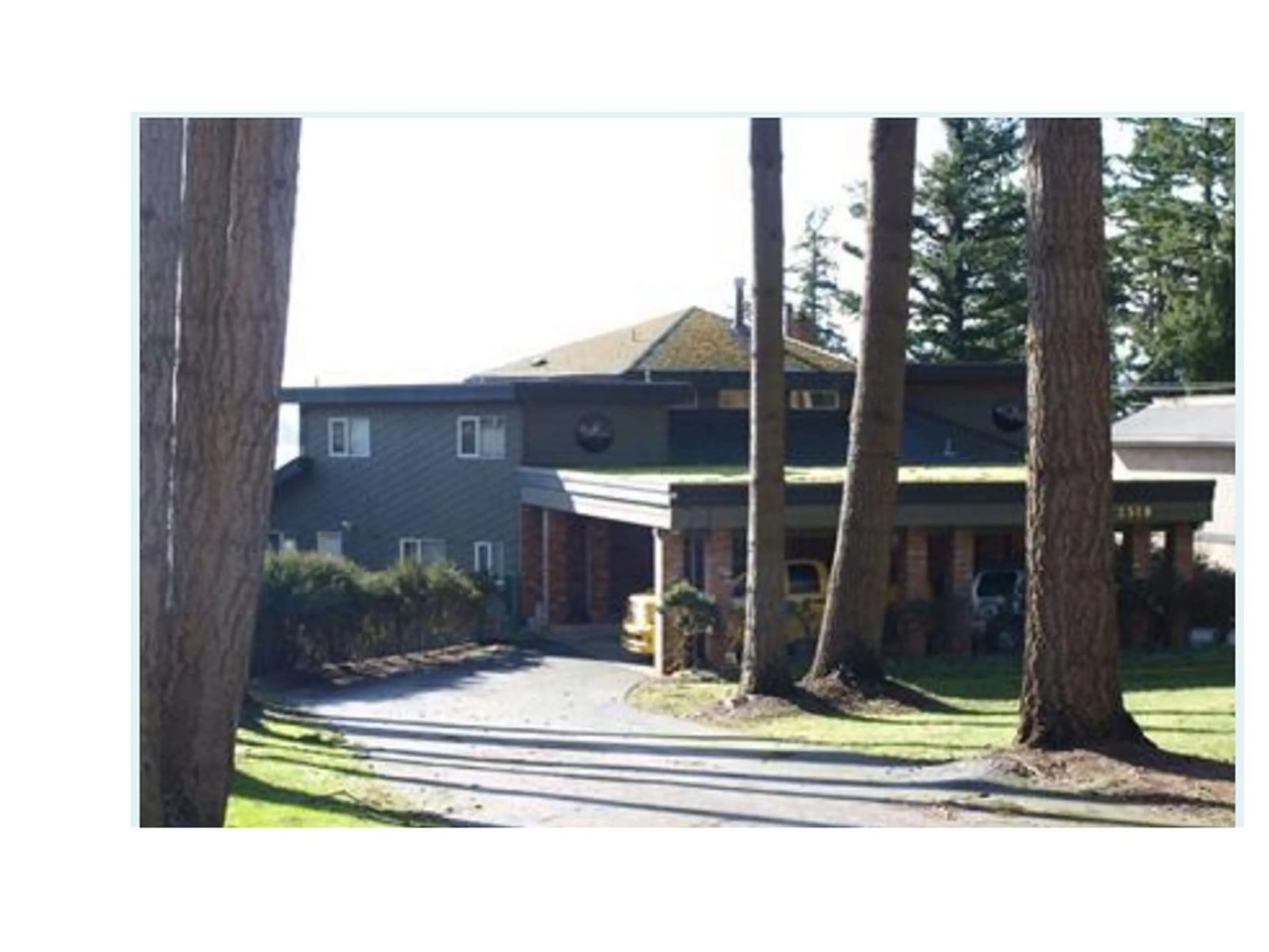 A pic from outside/outdoor area/front of a property/back of a property/a pic from drone, unknown for 12518 53 AVENUE, Surrey British Columbia V3X3B7