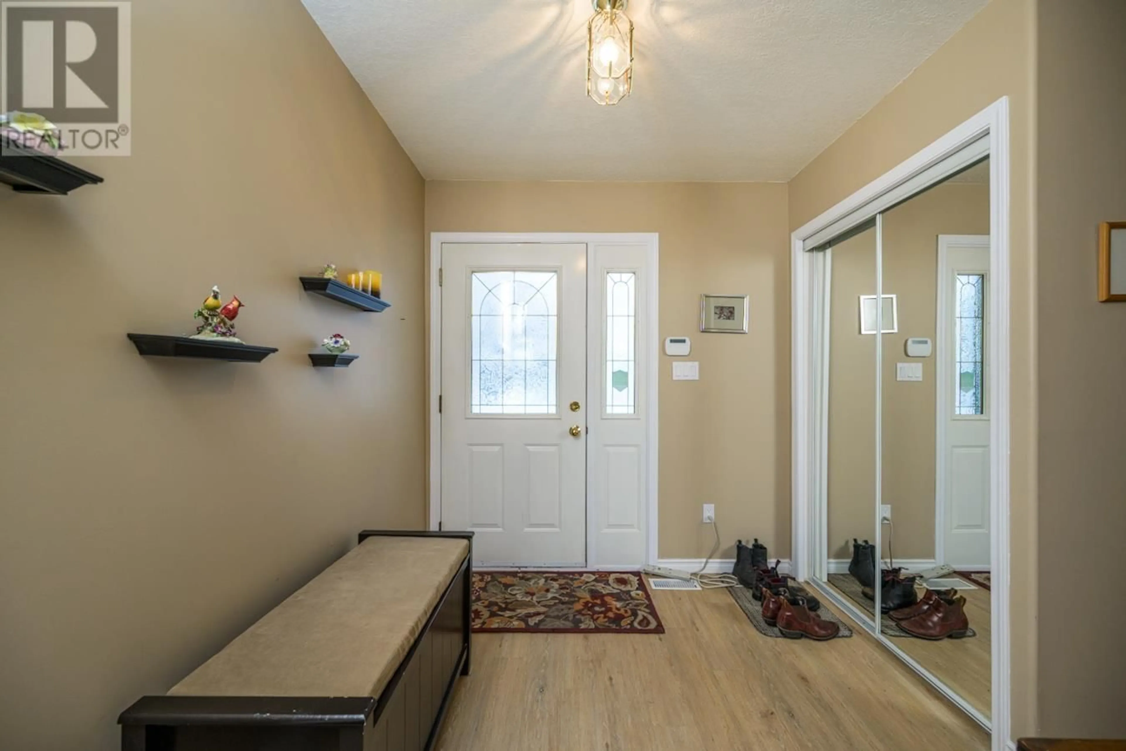 Indoor entryway for 107 7180 ST LAWRENCE AVENUE, Prince George British Columbia V2N5C6