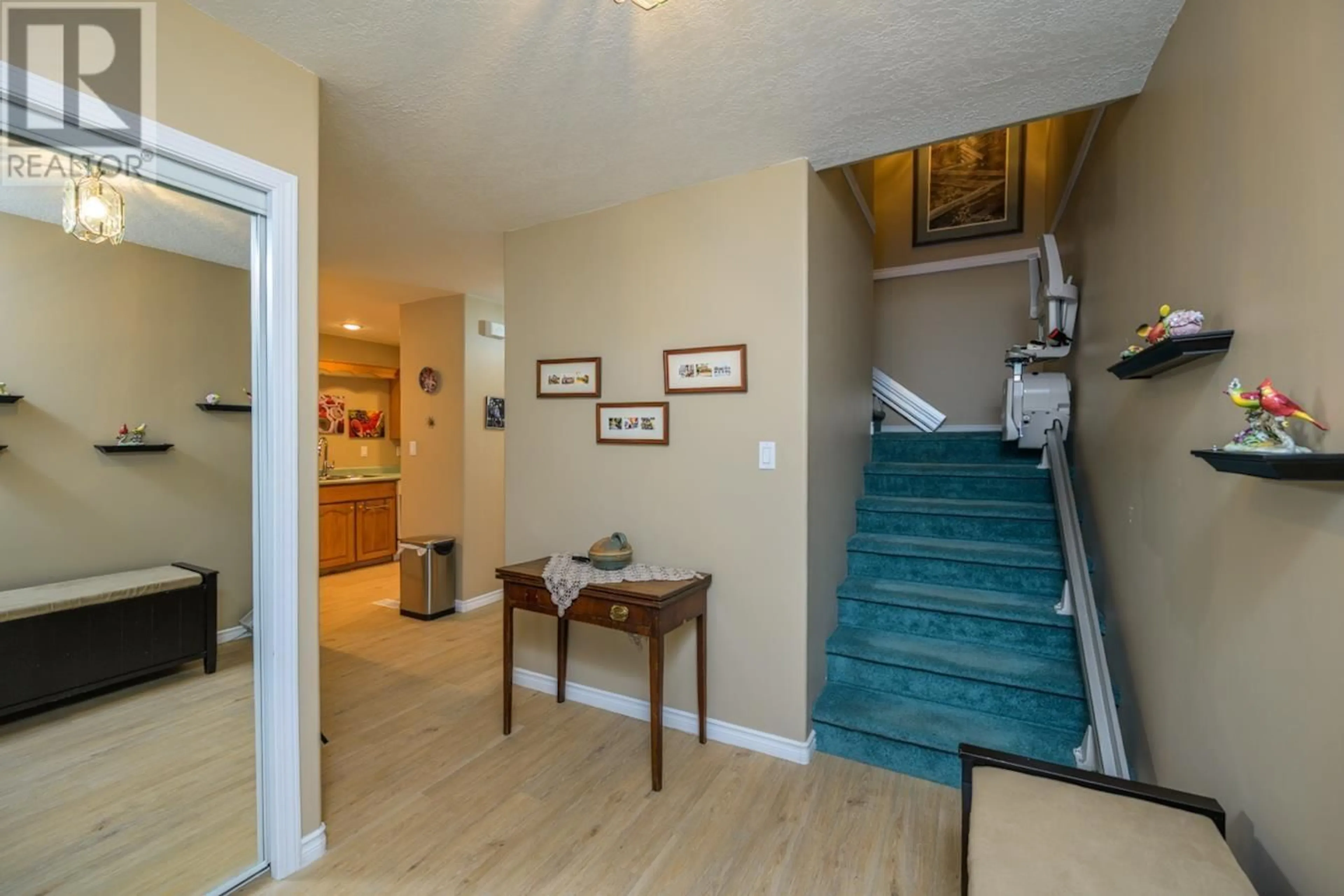 Indoor foyer for 107 7180 ST LAWRENCE AVENUE, Prince George British Columbia V2N5C6