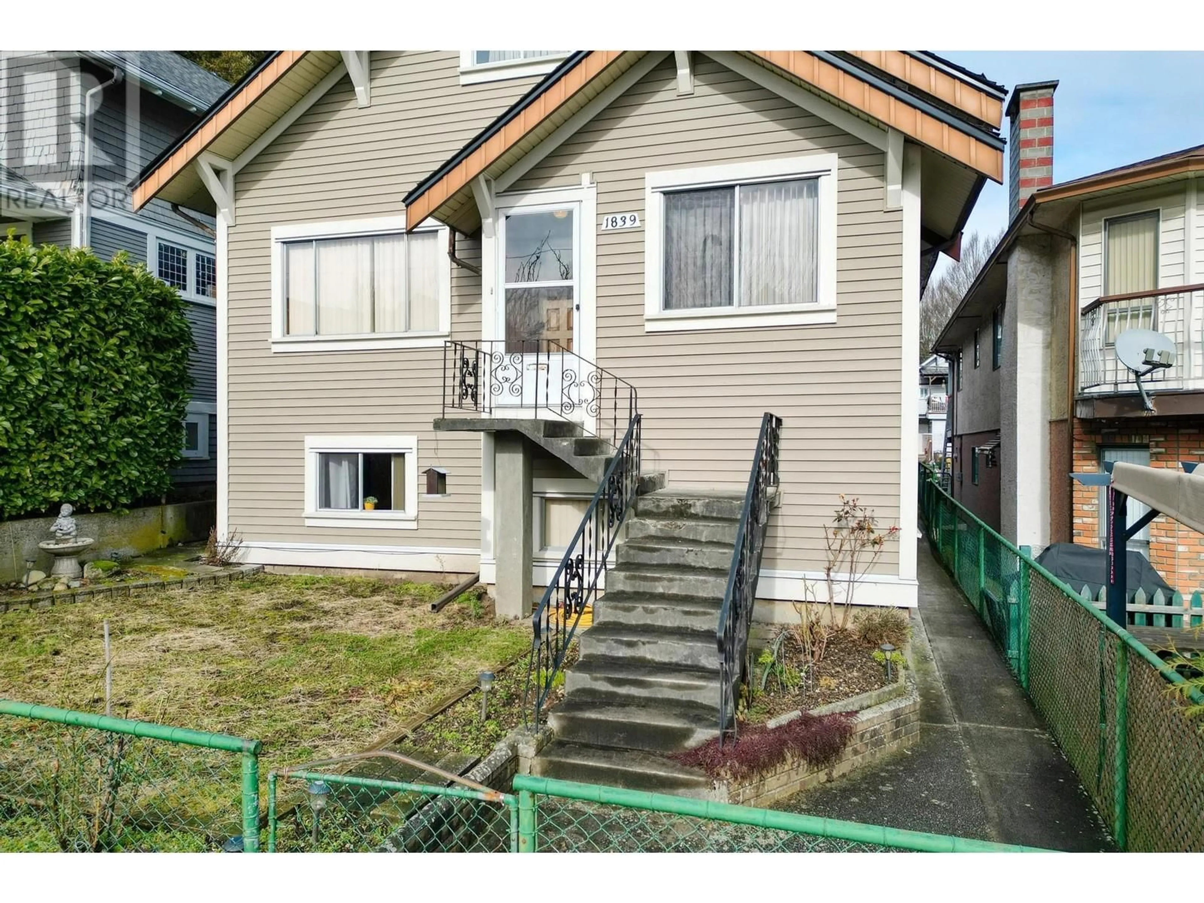 Home with vinyl exterior material, street for 1839 2ND AVENUE, Vancouver British Columbia V5N1E3