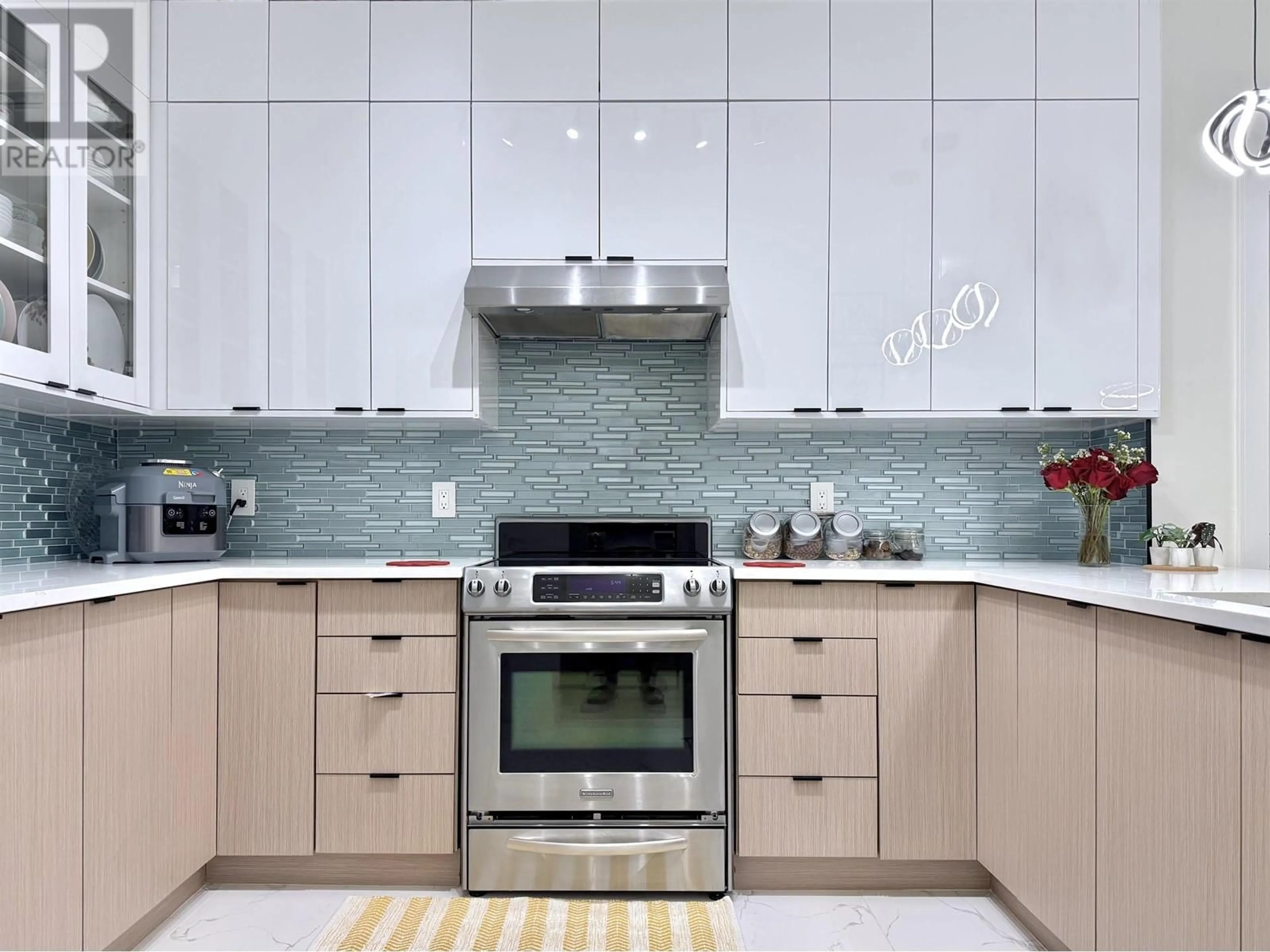 Contemporary kitchen, ceramic/tile floor for 208 - 83 STAR CRESCENT, New Westminster British Columbia V3M6X8