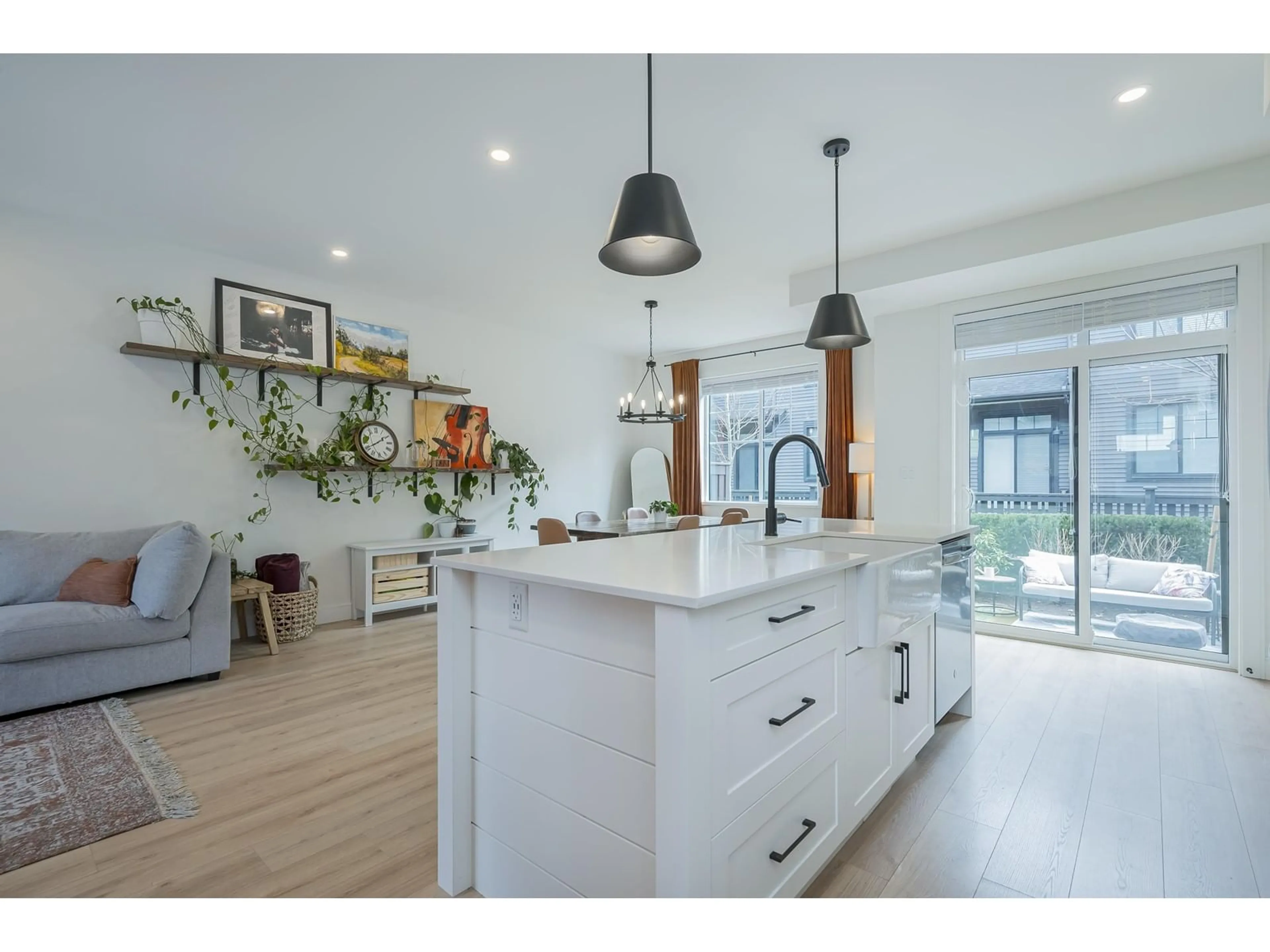 Open concept kitchen, unknown for 24 7967 197 STREET, Langley British Columbia V2Y3P1