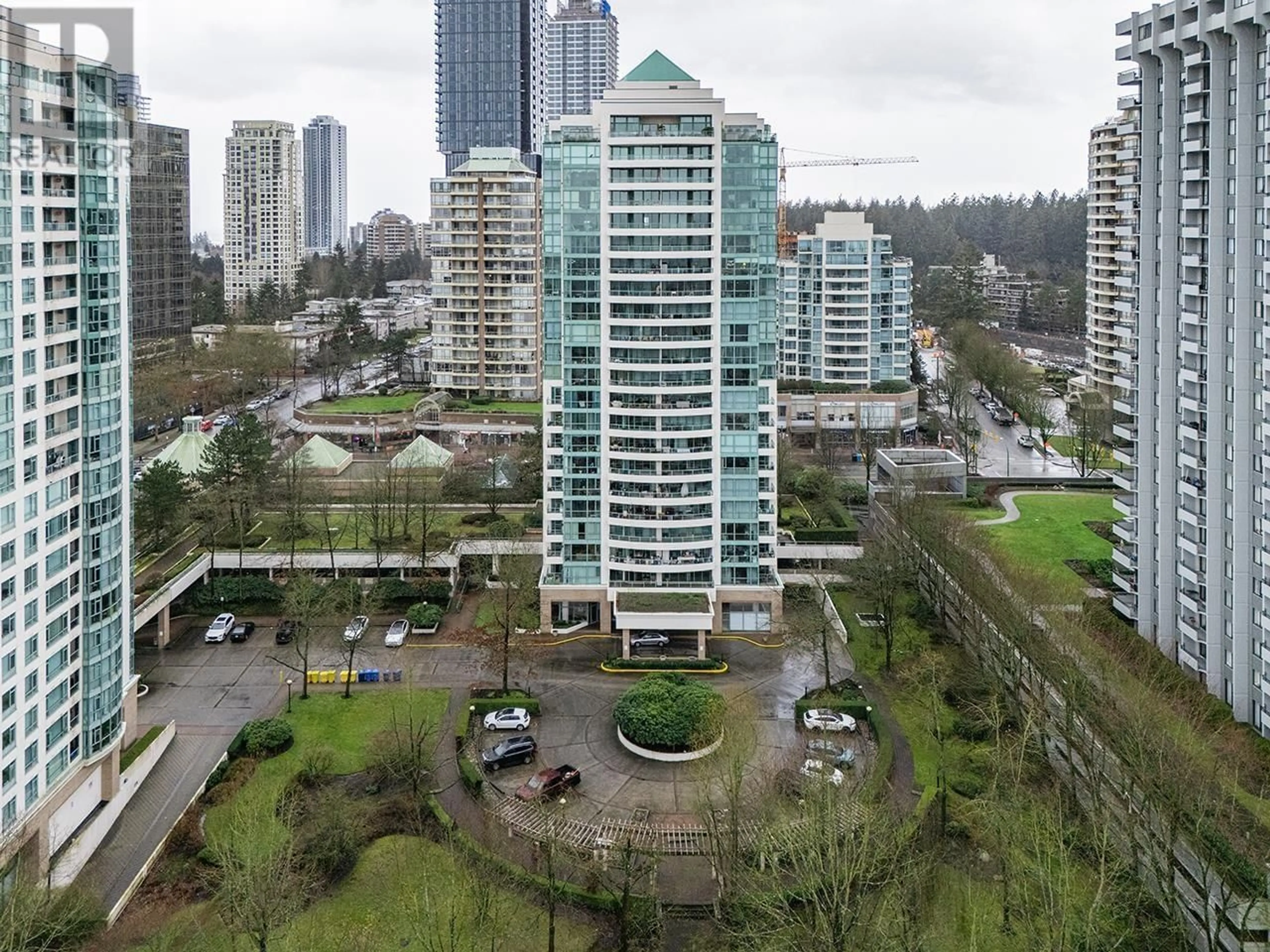 A pic from outside/outdoor area/front of a property/back of a property/a pic from drone, city buildings view from balcony for 201 5899 WILSON AVENUE, Burnaby British Columbia V5H4R9