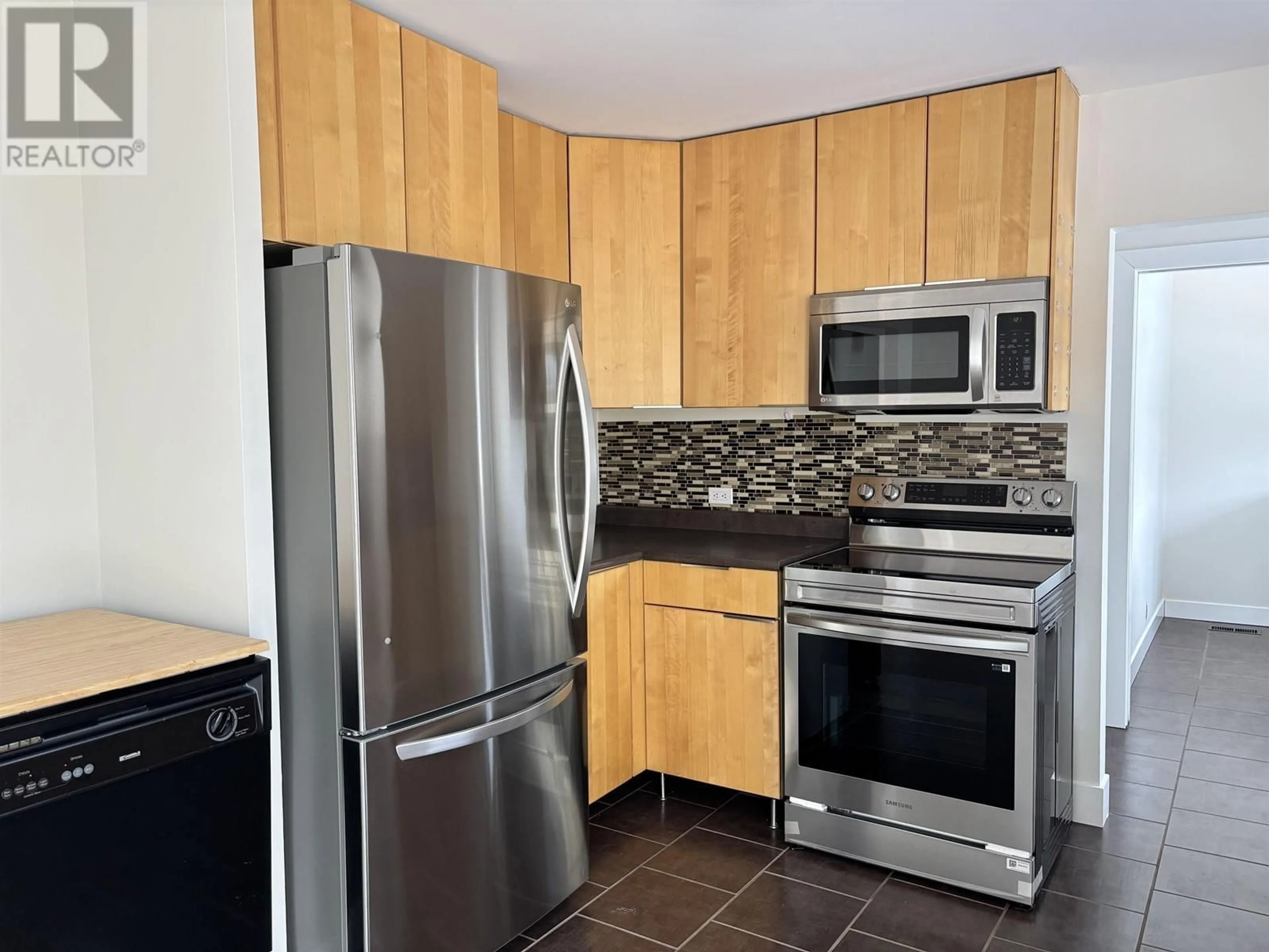 Standard kitchen, unknown for 35 WHITE STREET, Kitimat British Columbia V8C1H9