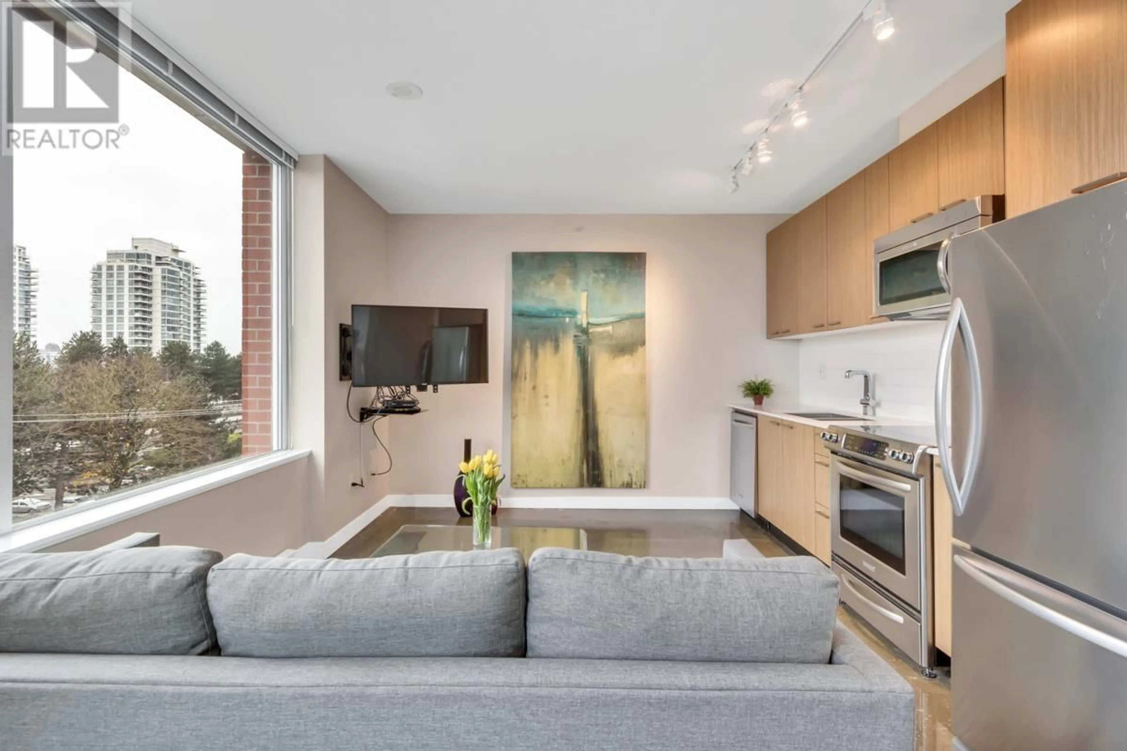 Open concept kitchen, unknown for 501 221 UNION STREET, Vancouver British Columbia V6A0B4