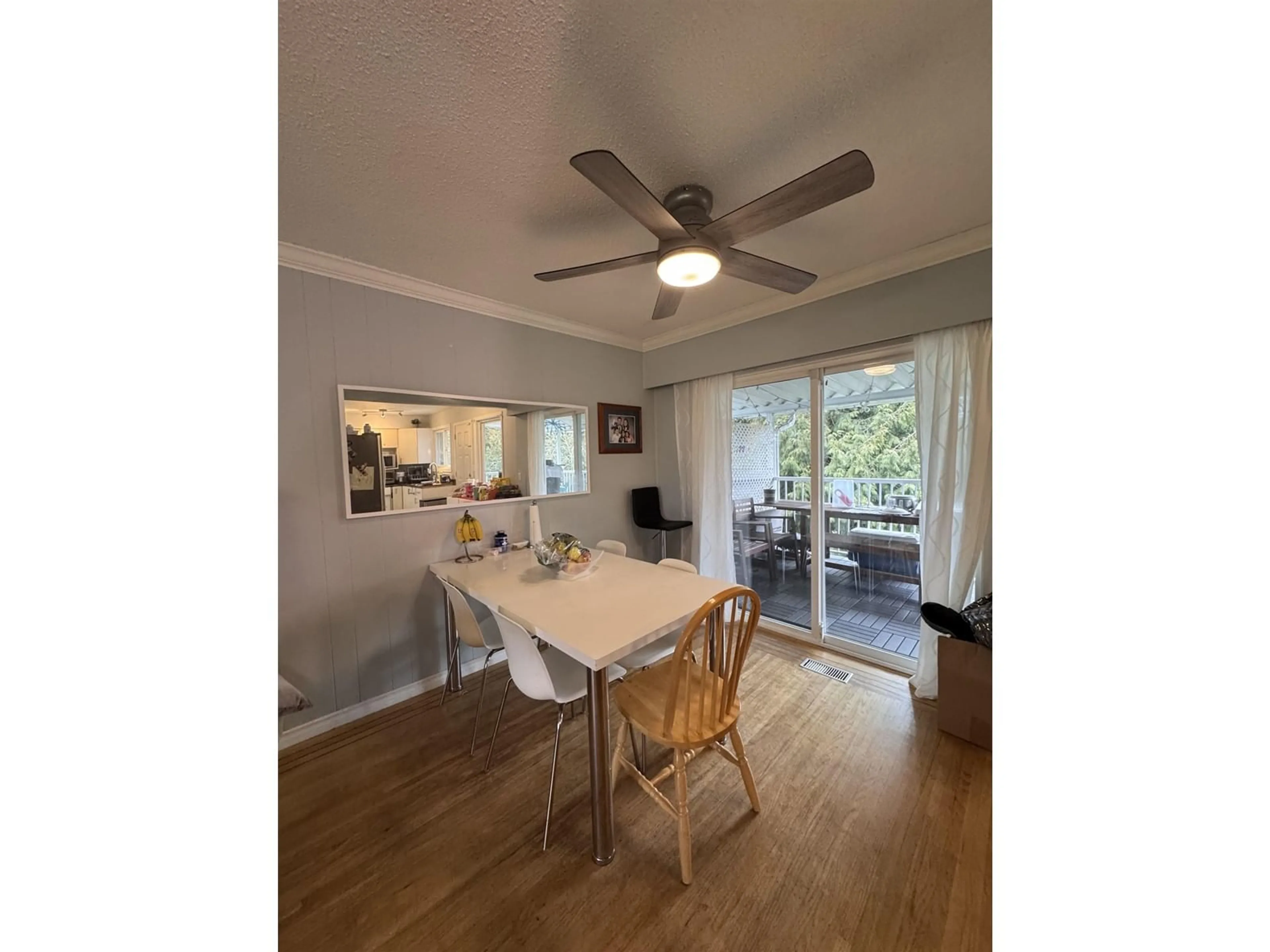 Dining room, wood/laminate floor for 7275 112, Delta British Columbia V4C4V6